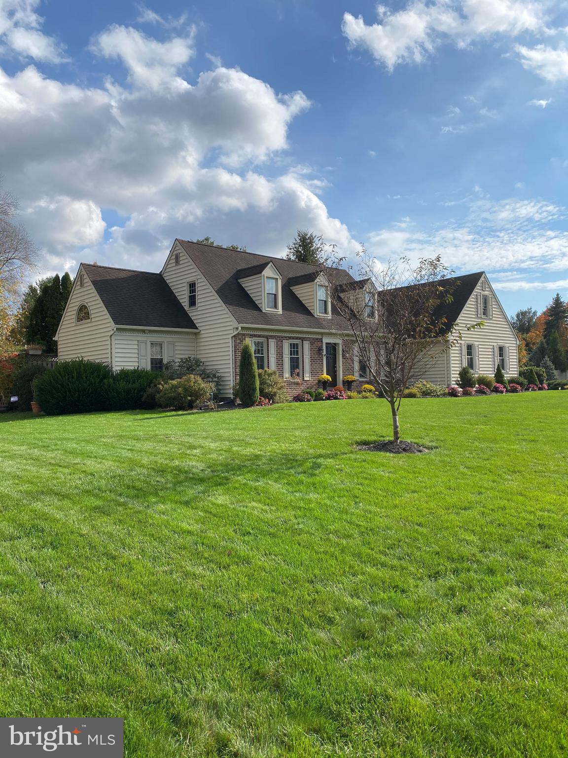 KINGS POINTE - Residential