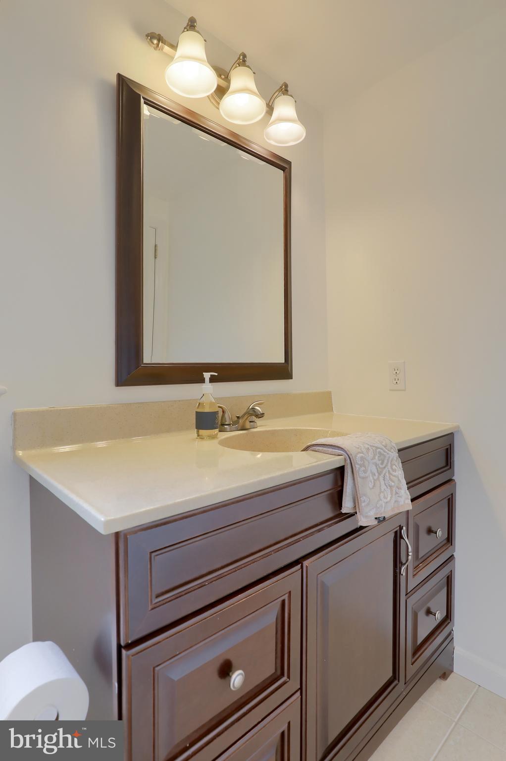 KINGS POINTE - Residential