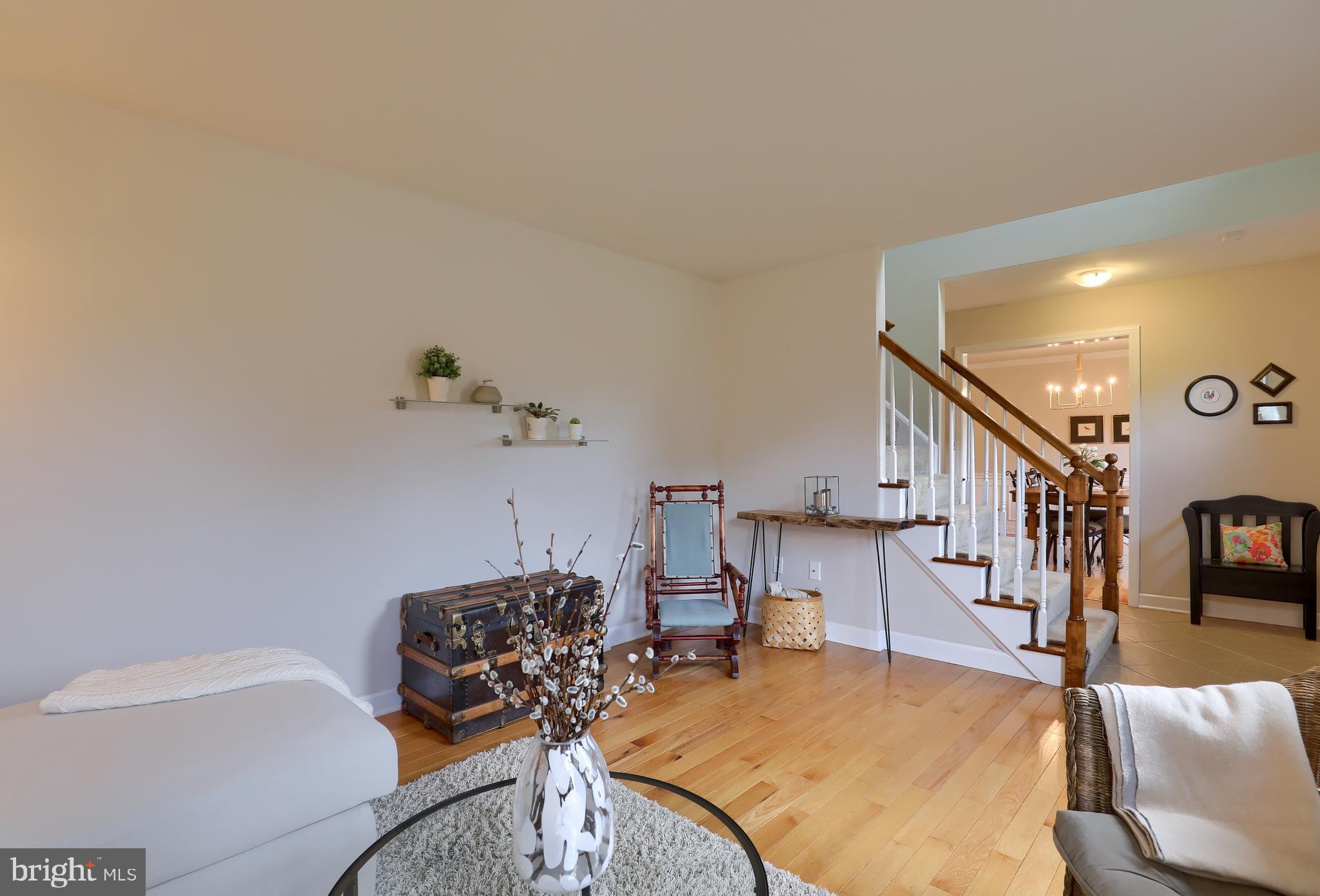 KINGS POINTE - Residential