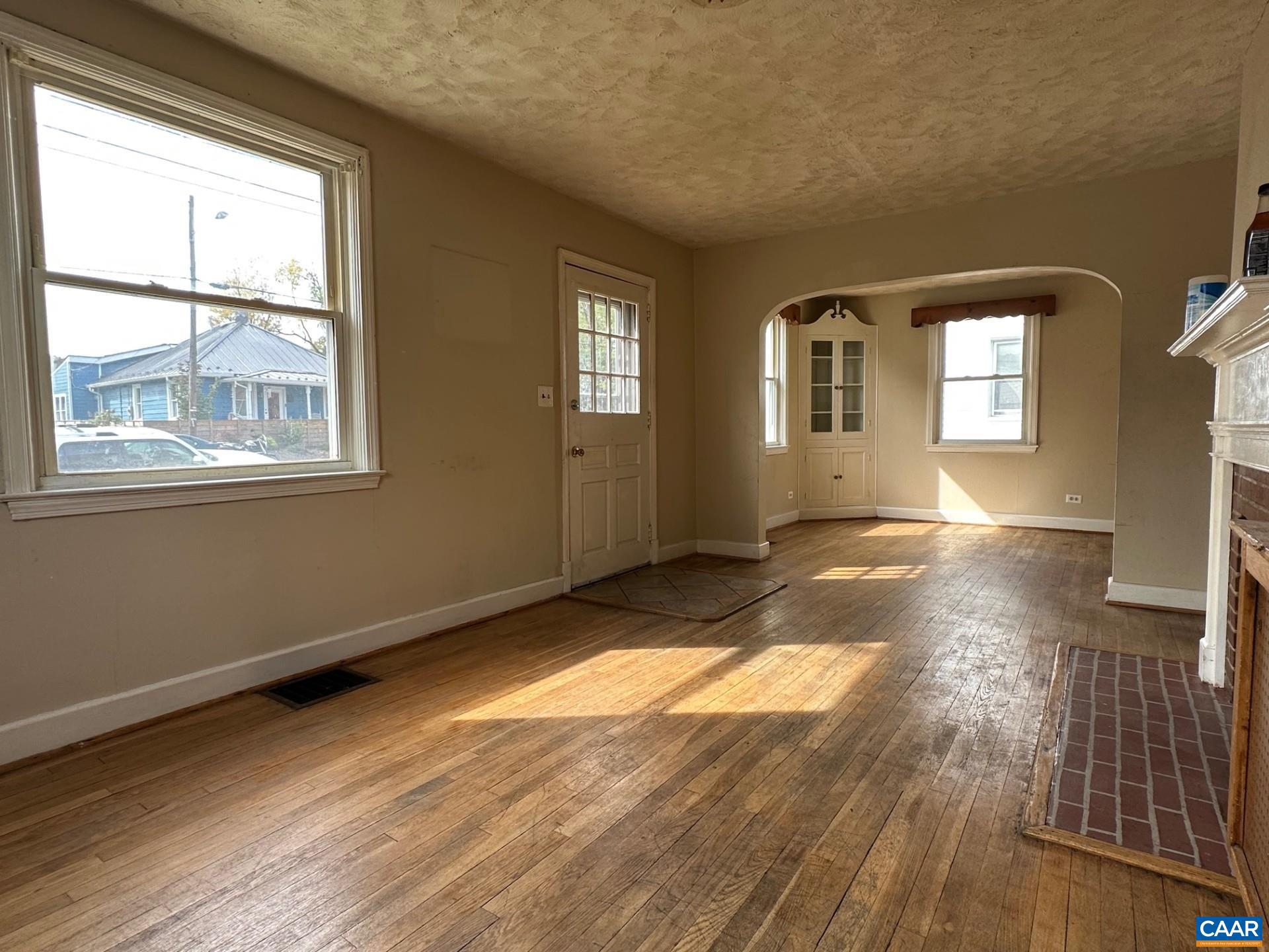 BELMONT - Residential