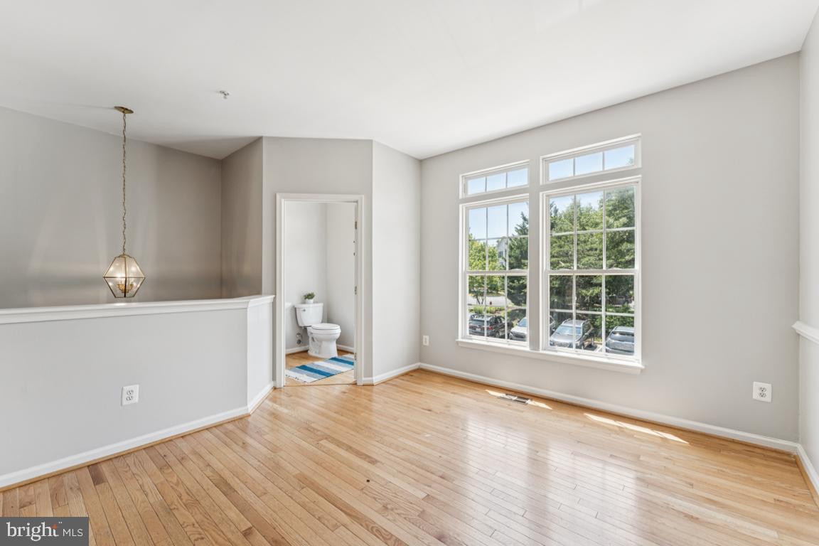 HUNTINGTON GROVE - Residential