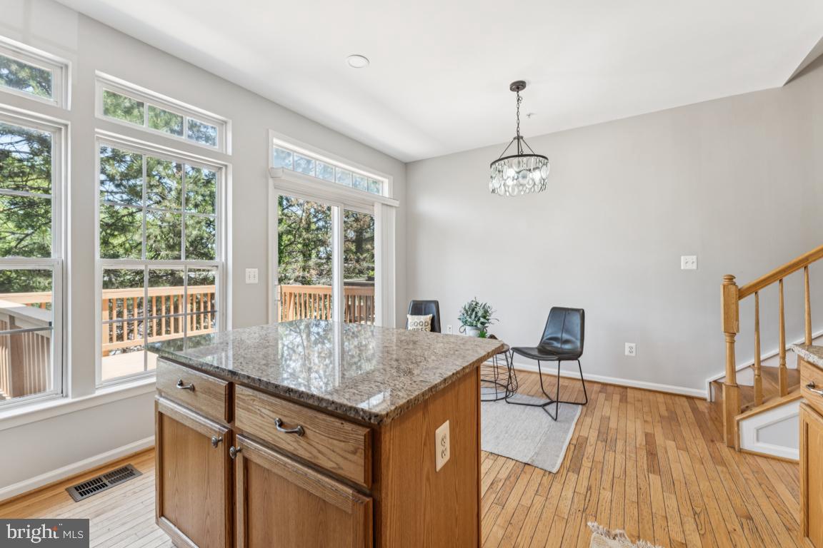 HUNTINGTON GROVE - Residential