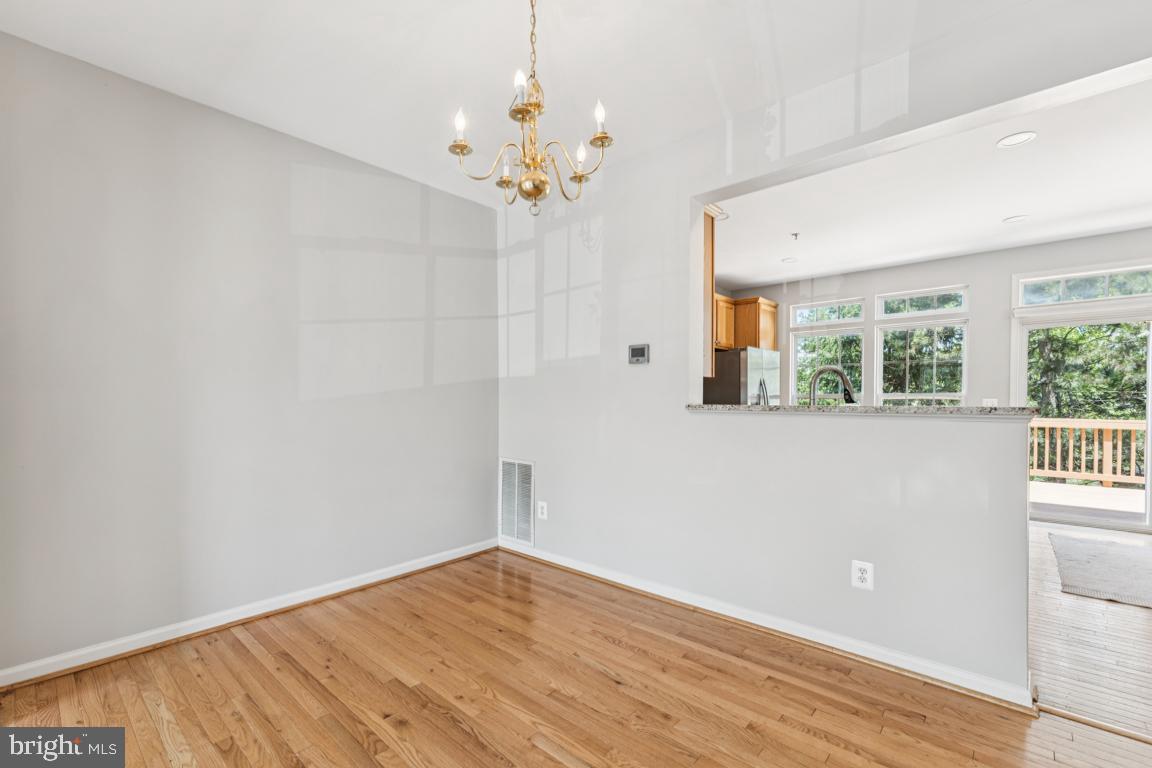 HUNTINGTON GROVE - Residential