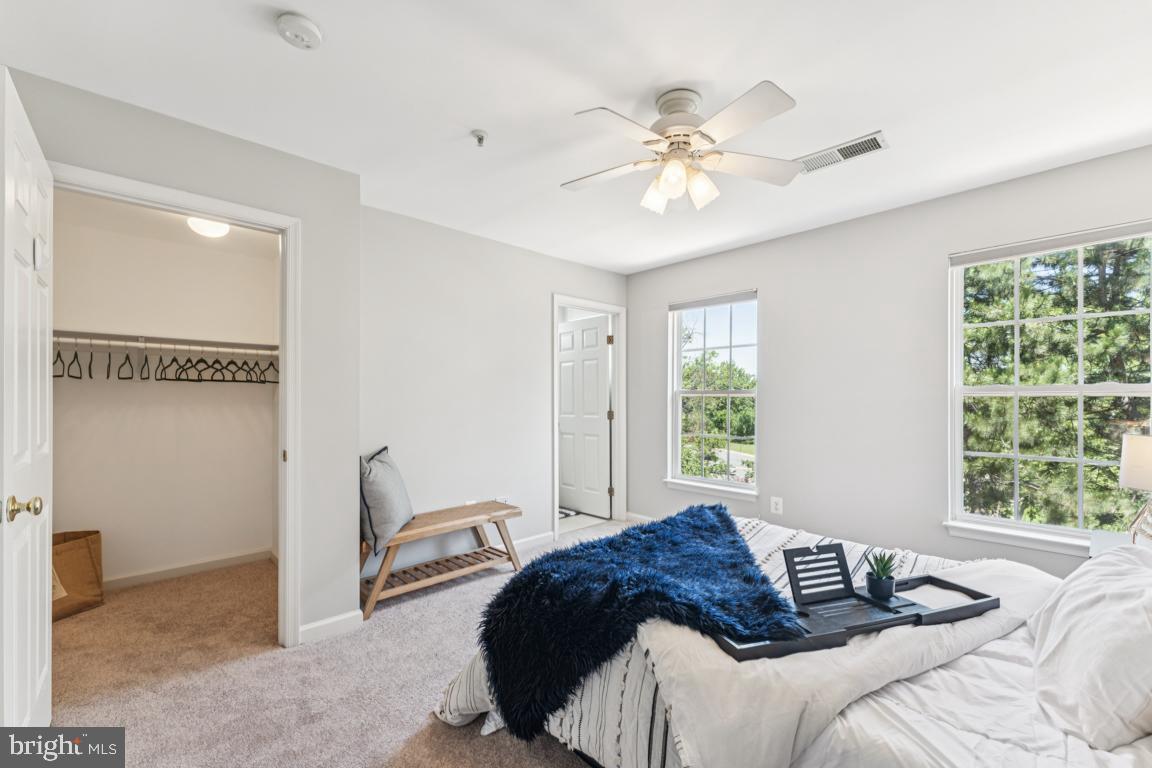 HUNTINGTON GROVE - Residential