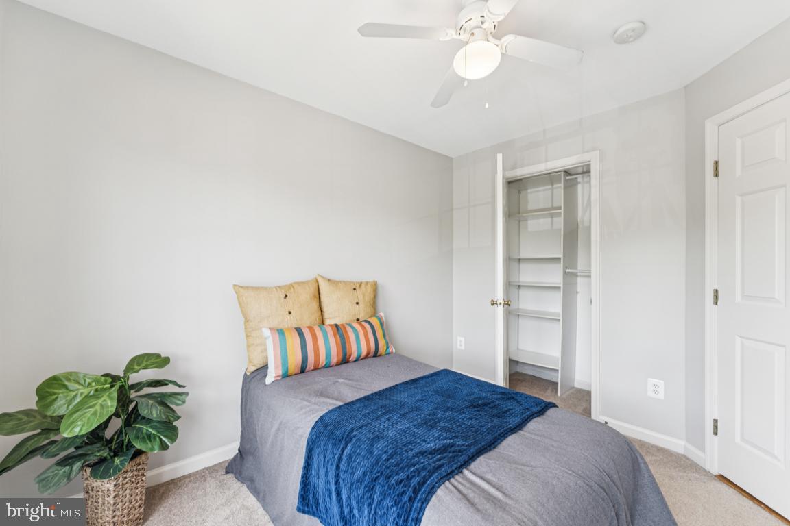 HUNTINGTON GROVE - Residential