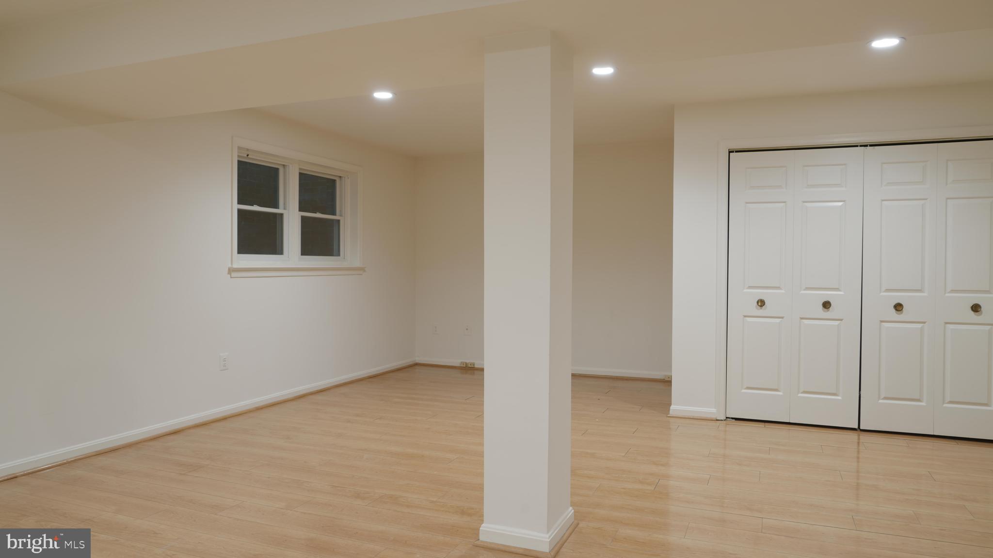 POTOMAC OUTSIDE - Residential Lease