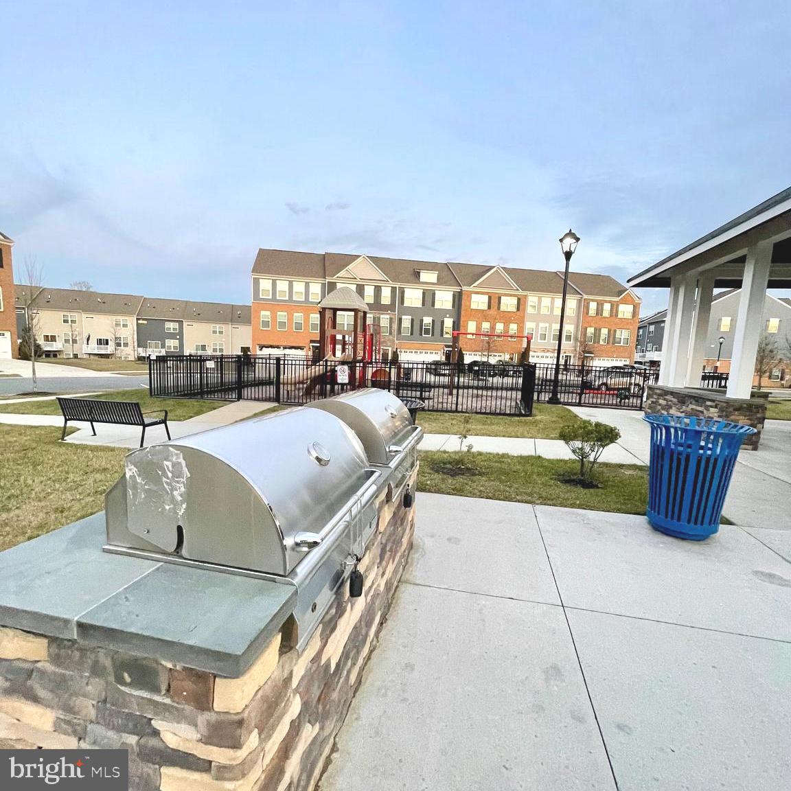 WOODMORE OVERLOOK - Residential Lease