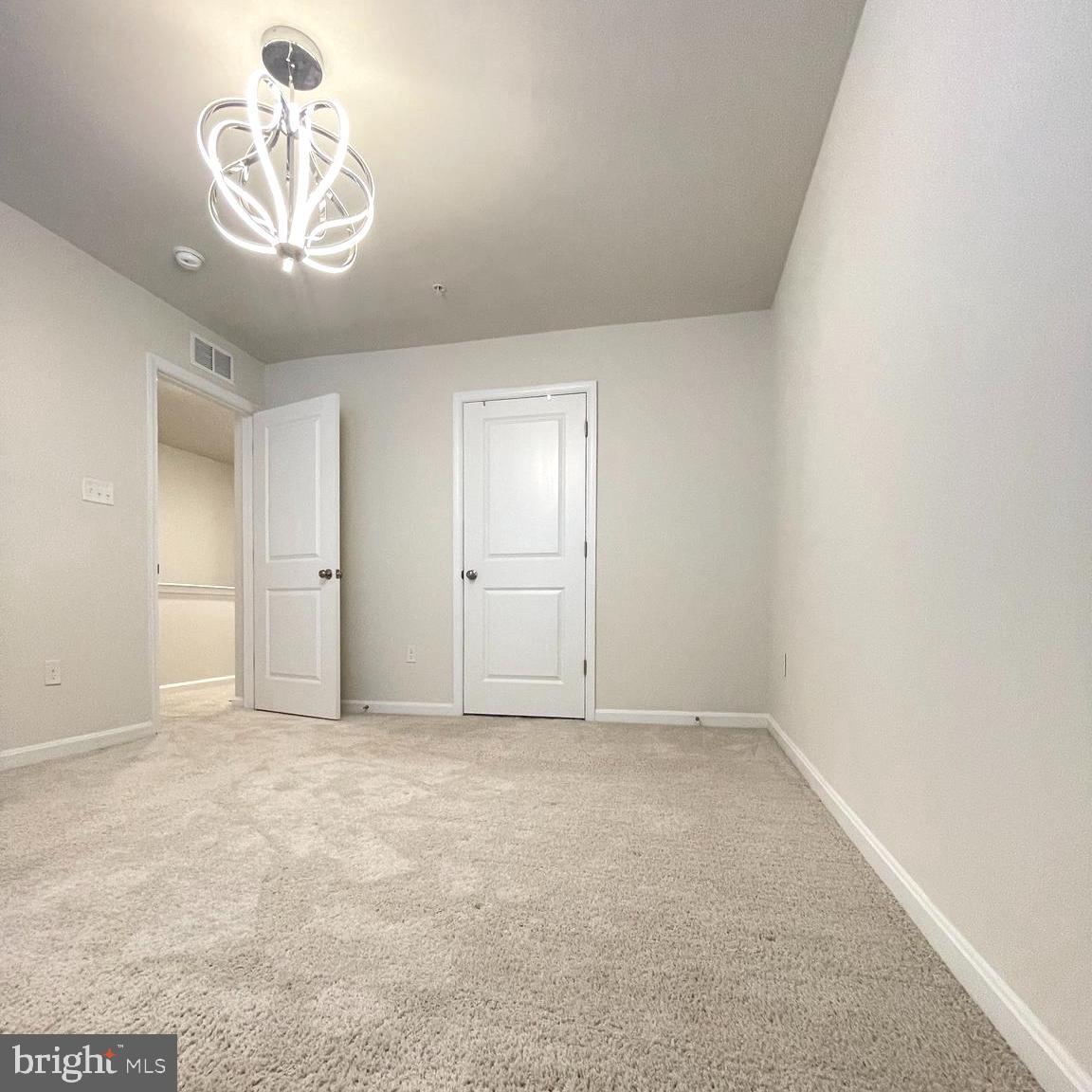 WOODMORE OVERLOOK - Residential Lease