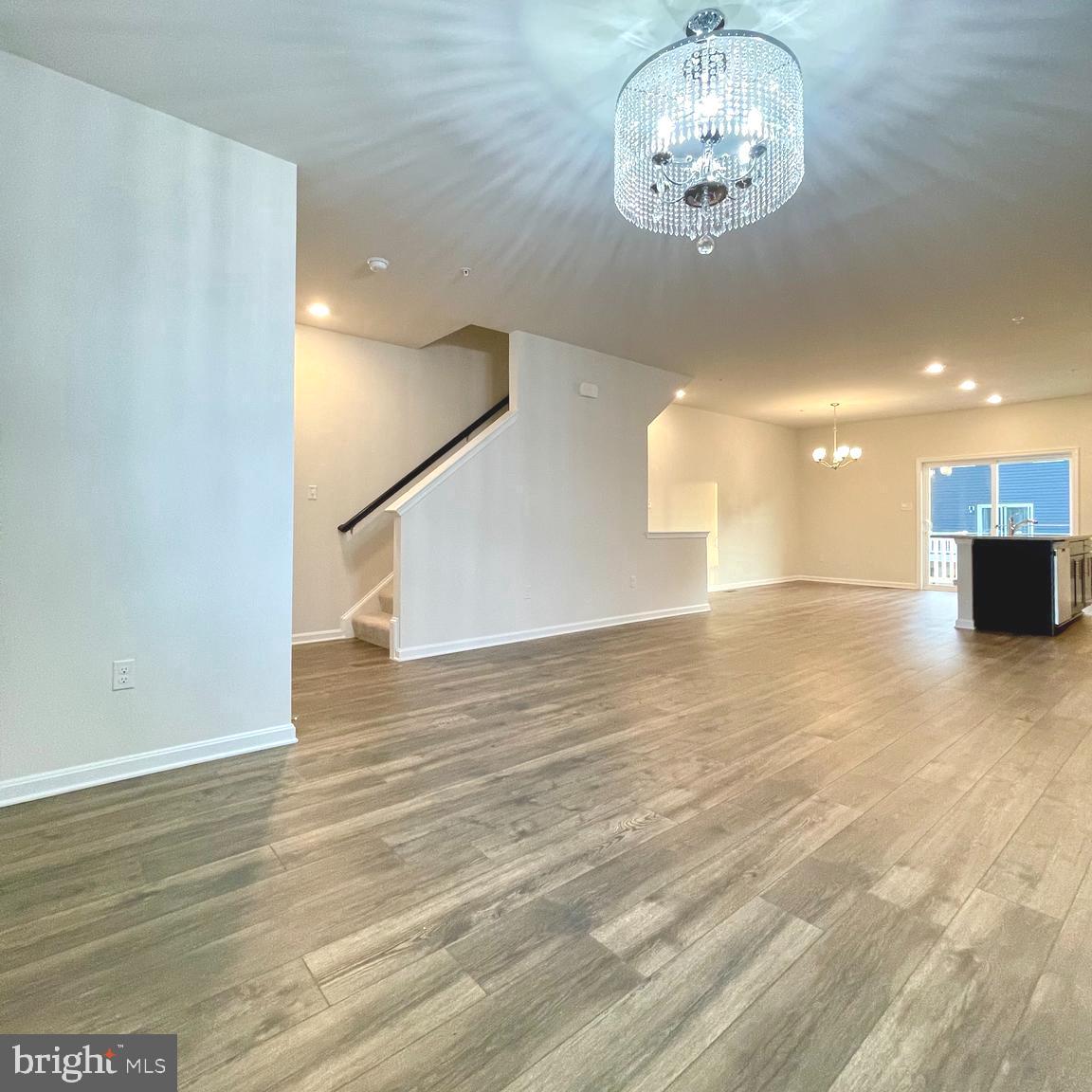 WOODMORE OVERLOOK - Residential Lease