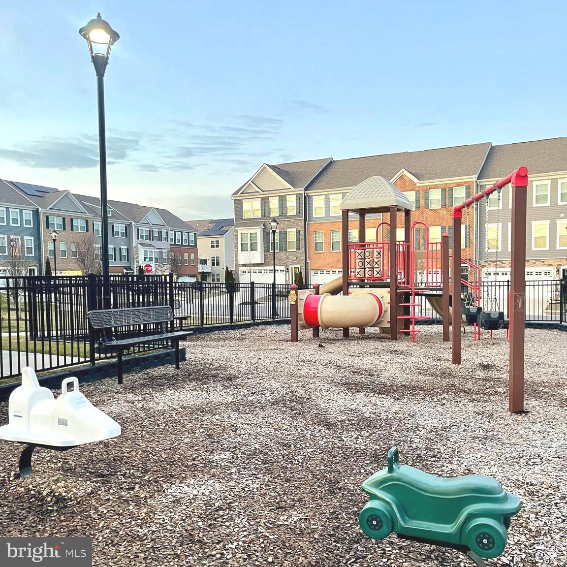 WOODMORE OVERLOOK - Residential Lease