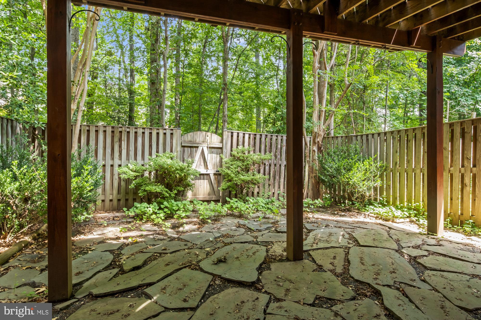 WINDSOR MEWS - Residential Lease