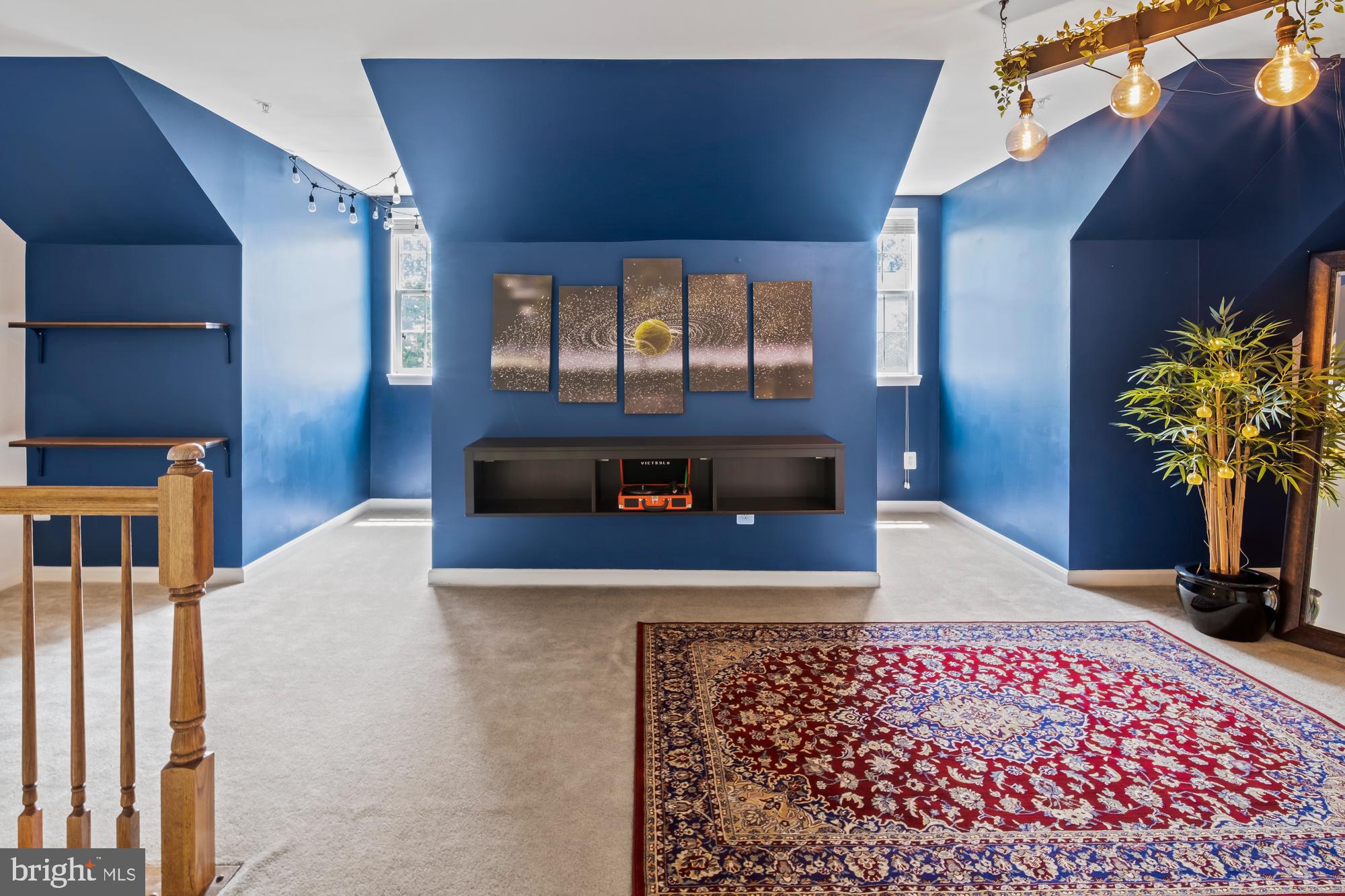 WINDSOR MEWS - Residential Lease