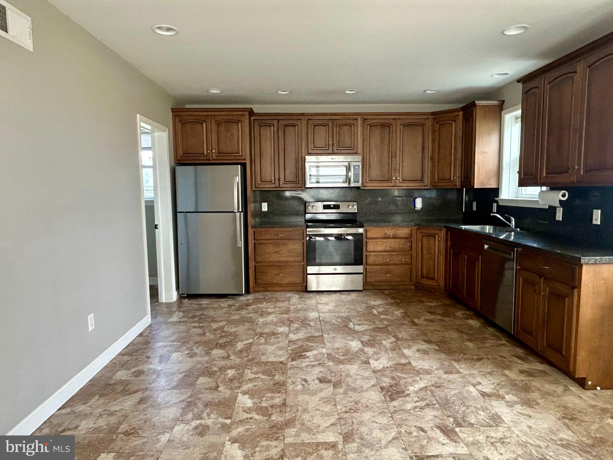 31 KINZER ROAD N B