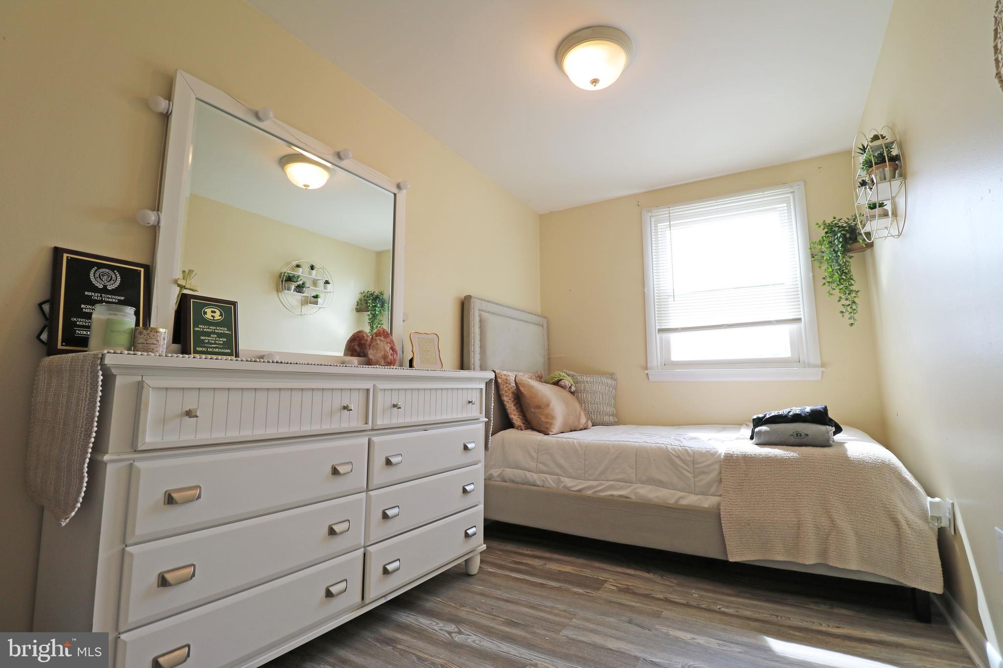 RIDLEY PARK - Residential