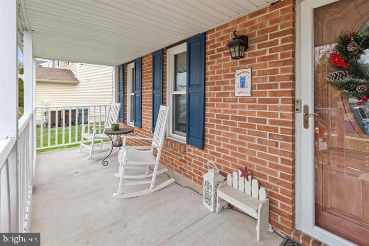 136 HEDGEROW DRIVE