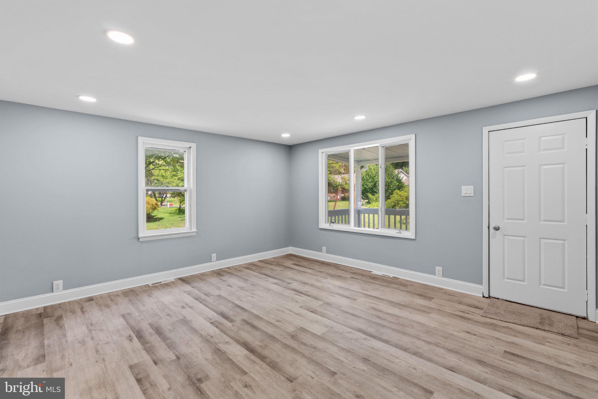 33 MANTUA ROAD