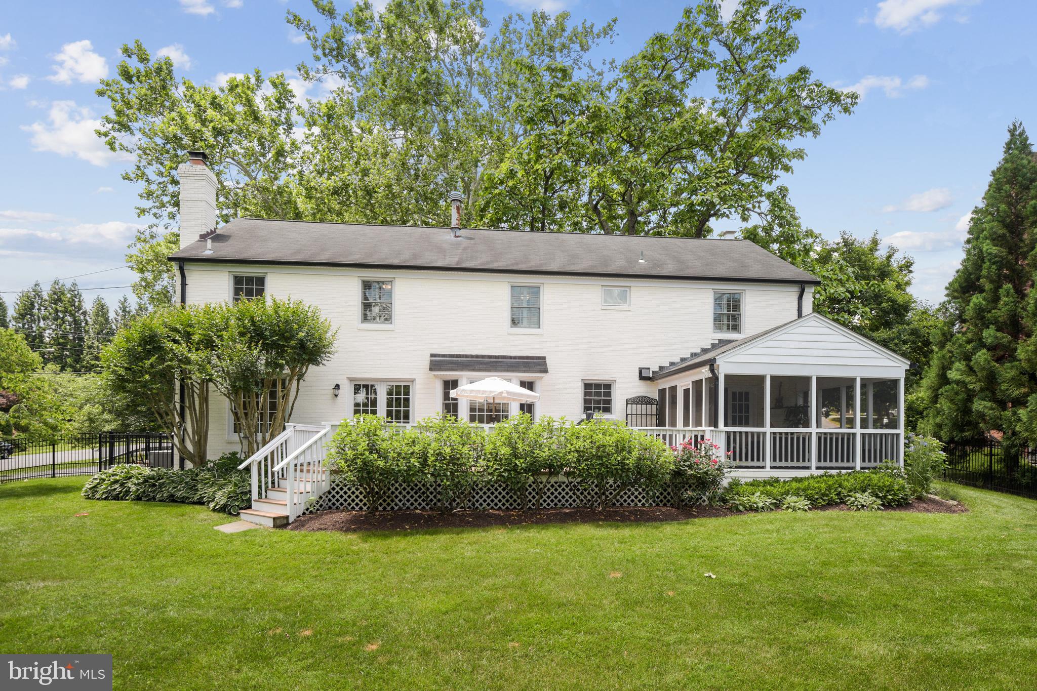 MCAULEY PARK - Residential