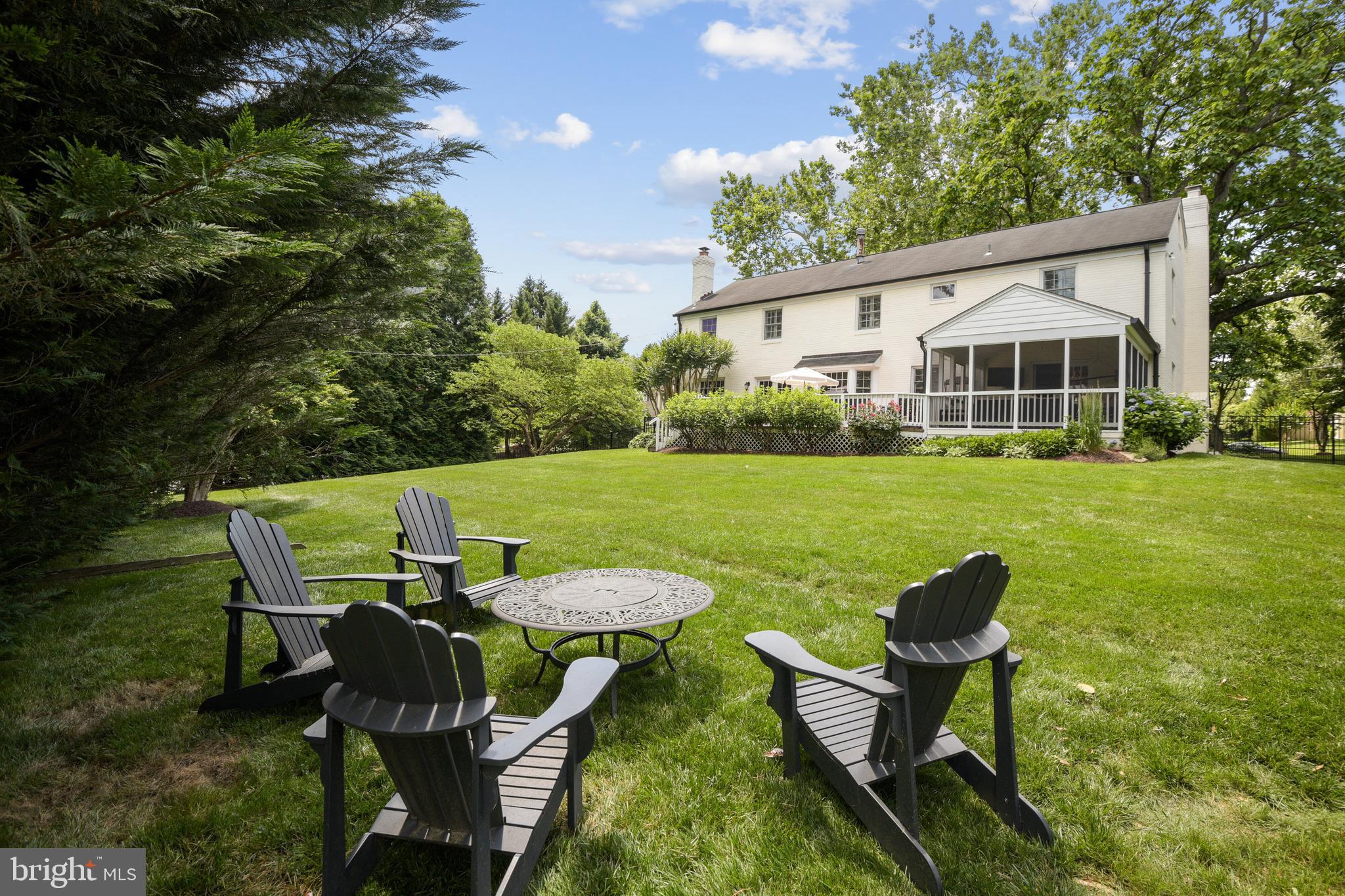 MCAULEY PARK - Residential