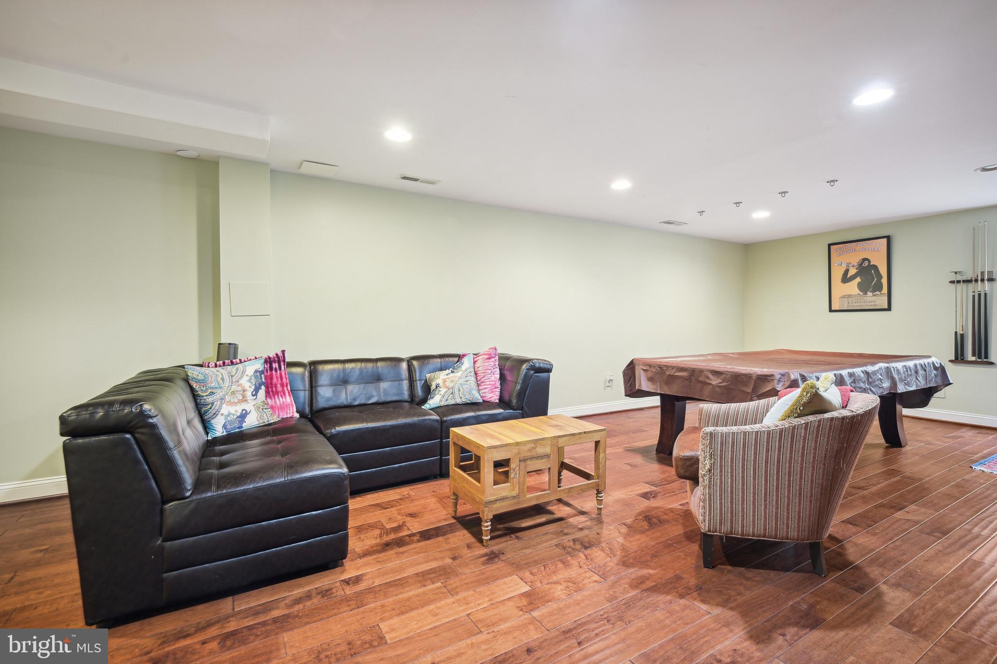 MCAULEY PARK - Residential