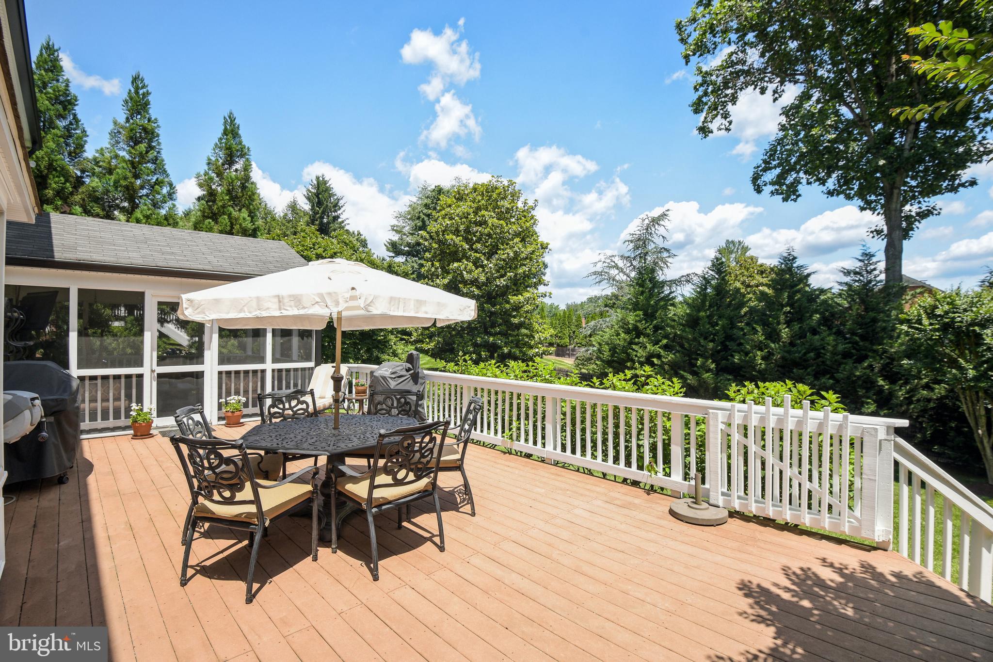 MCAULEY PARK - Residential