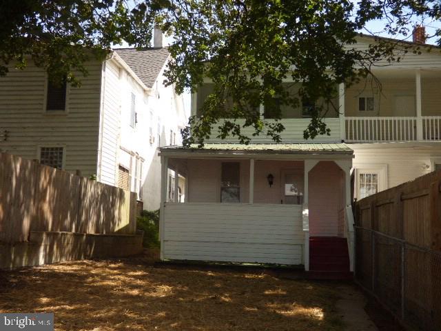 RED LION - Residential