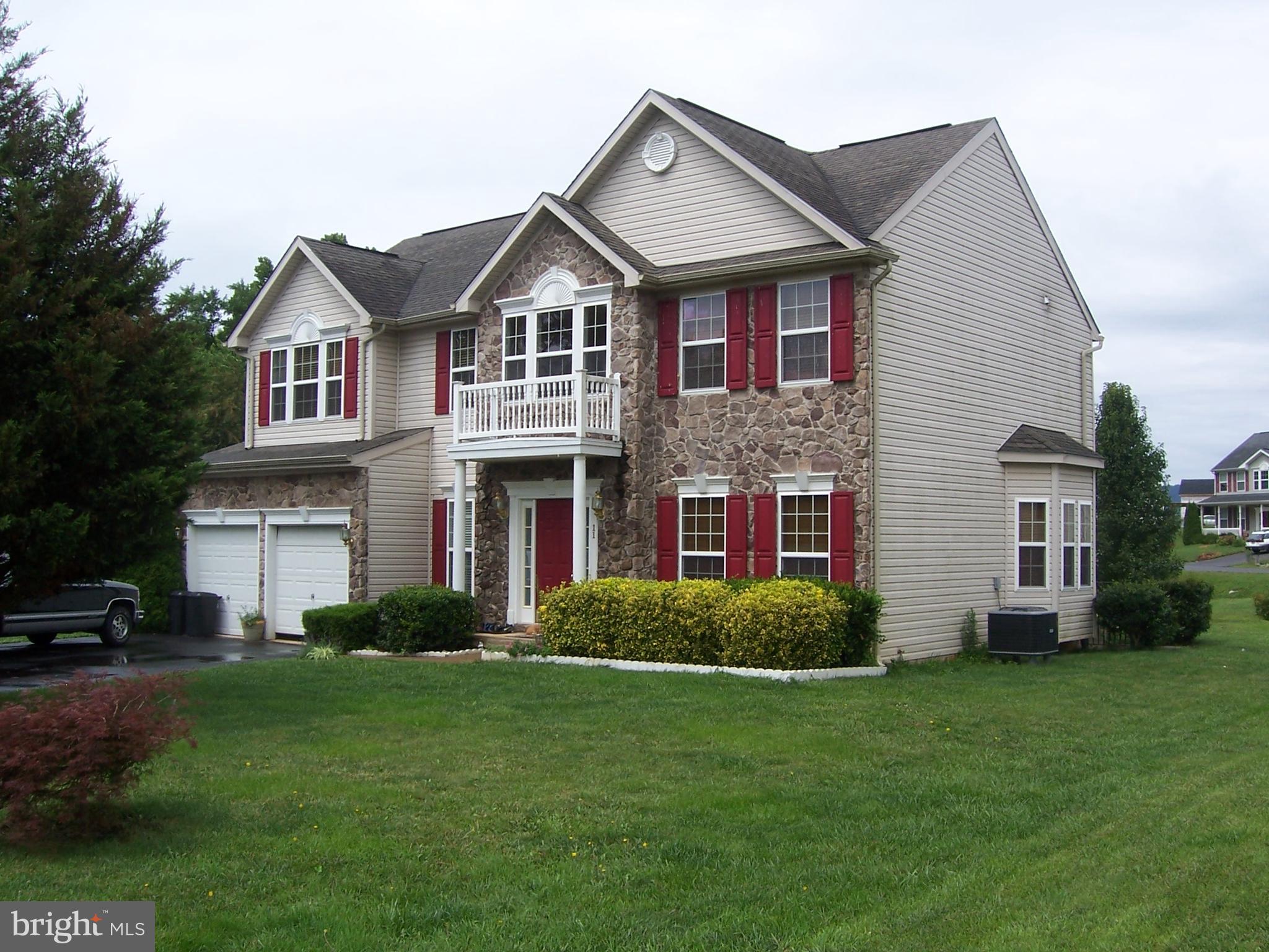 BENTWOOD ESTATES - Residential Lease