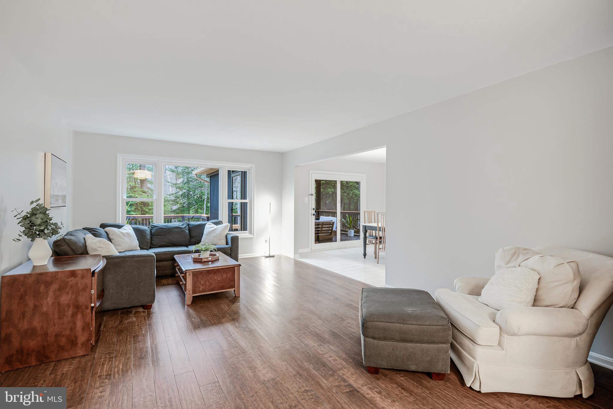 FOX MILL WOODS - Residential