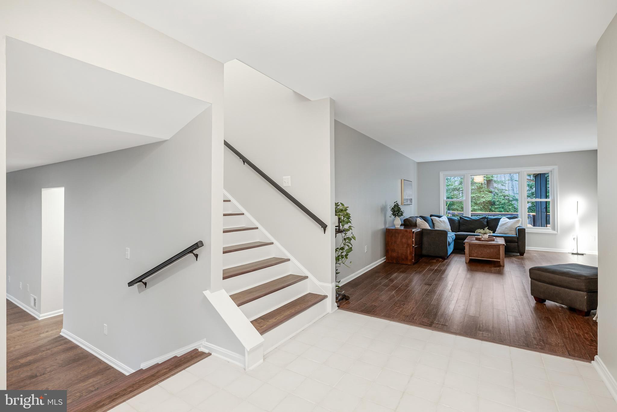 FOX MILL WOODS - Residential