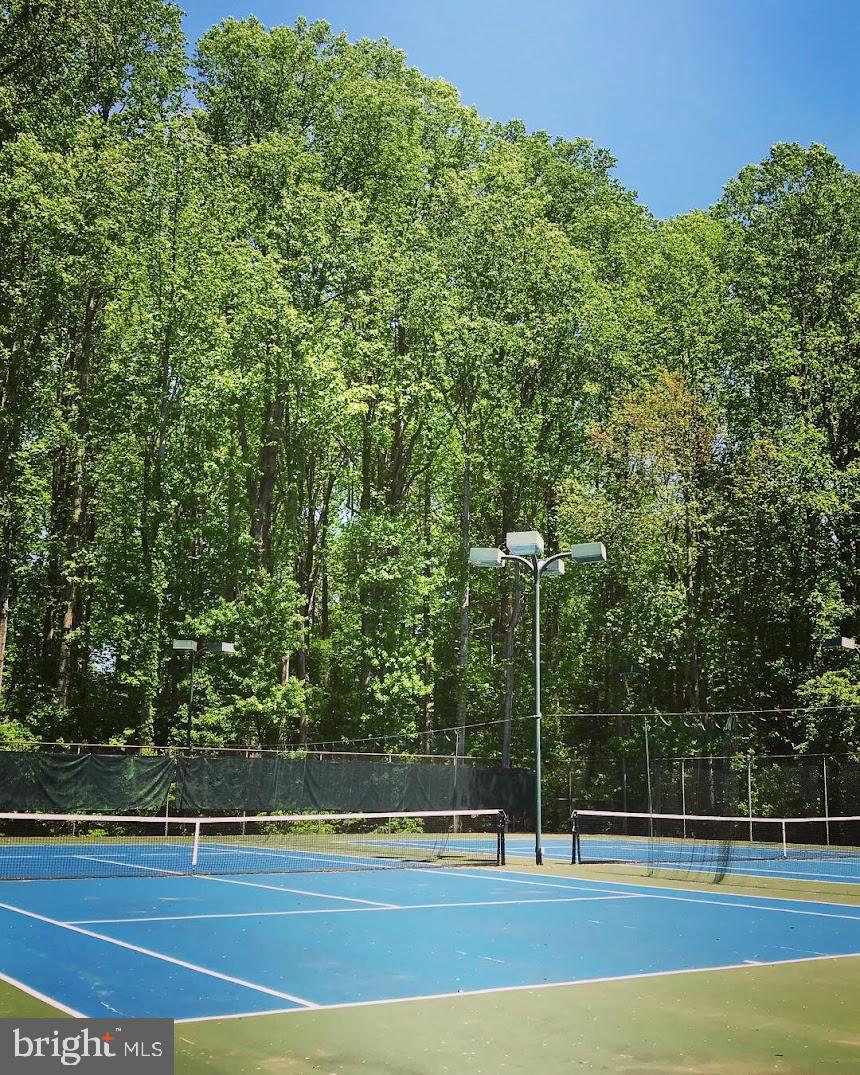 FOX MILL WOODS - Residential