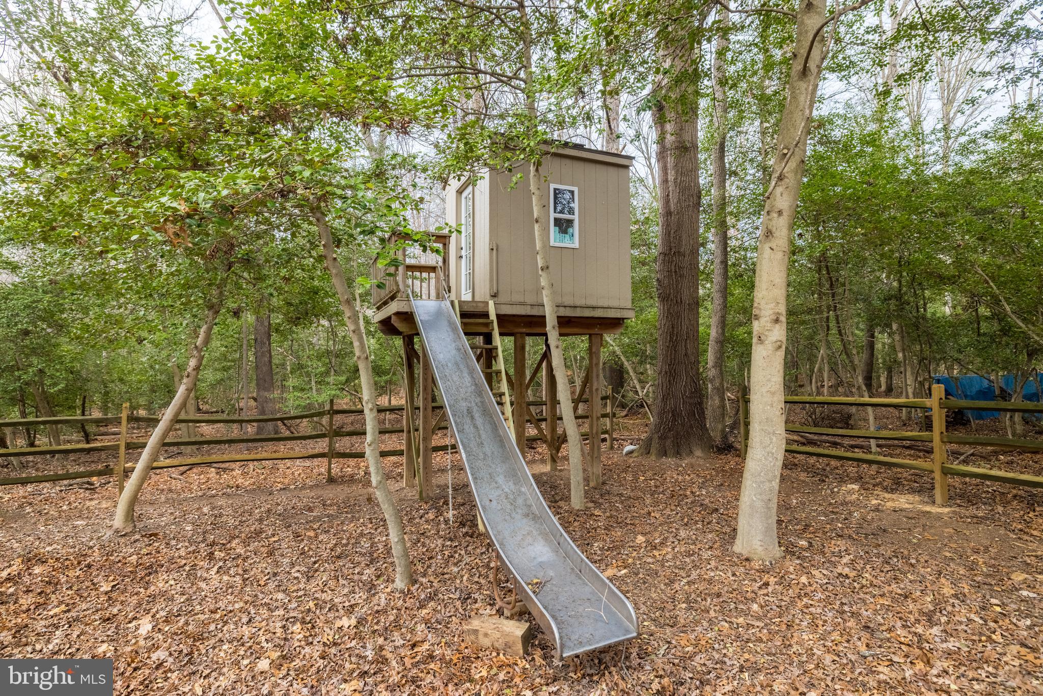 FOX MILL WOODS - Residential