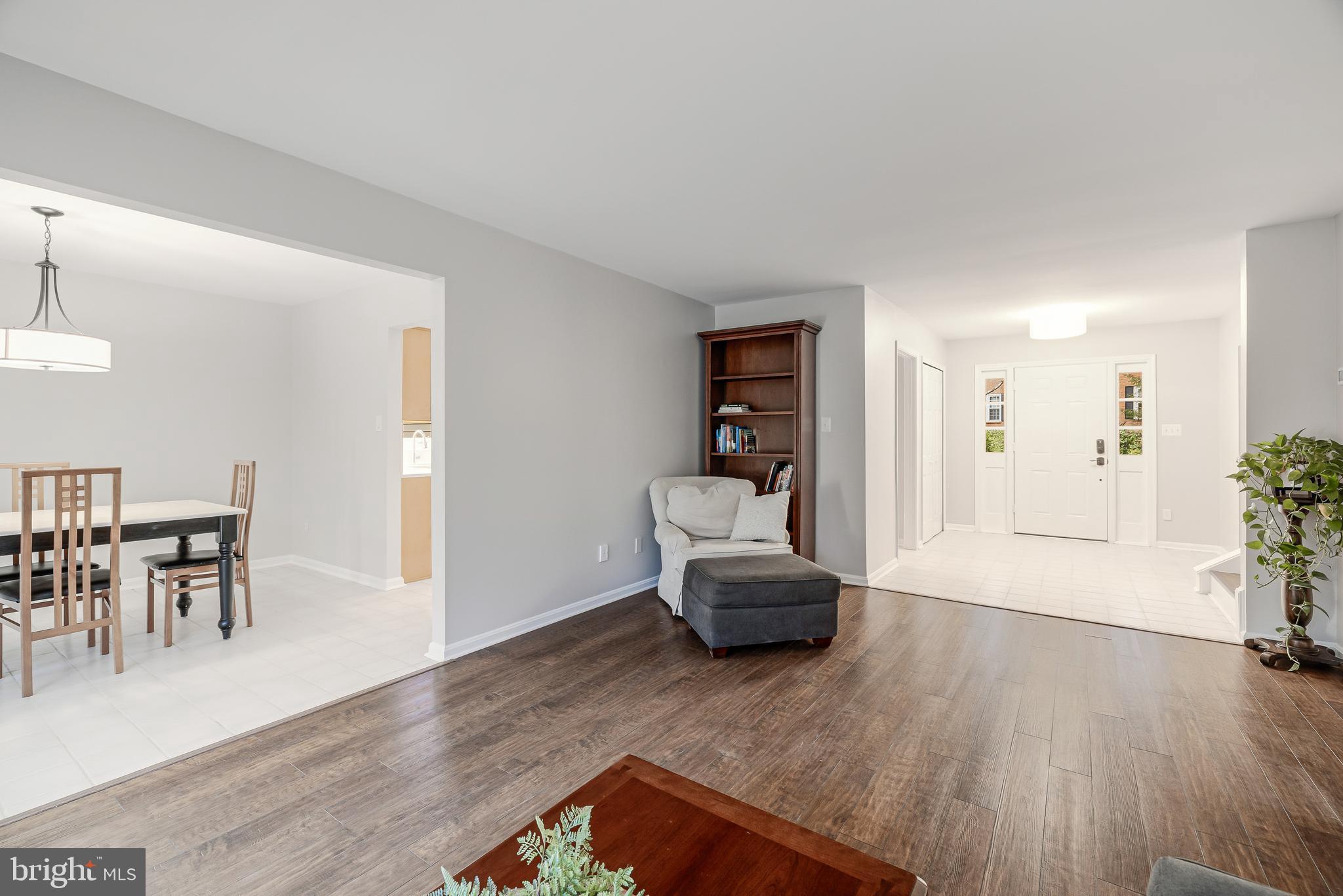 FOX MILL WOODS - Residential