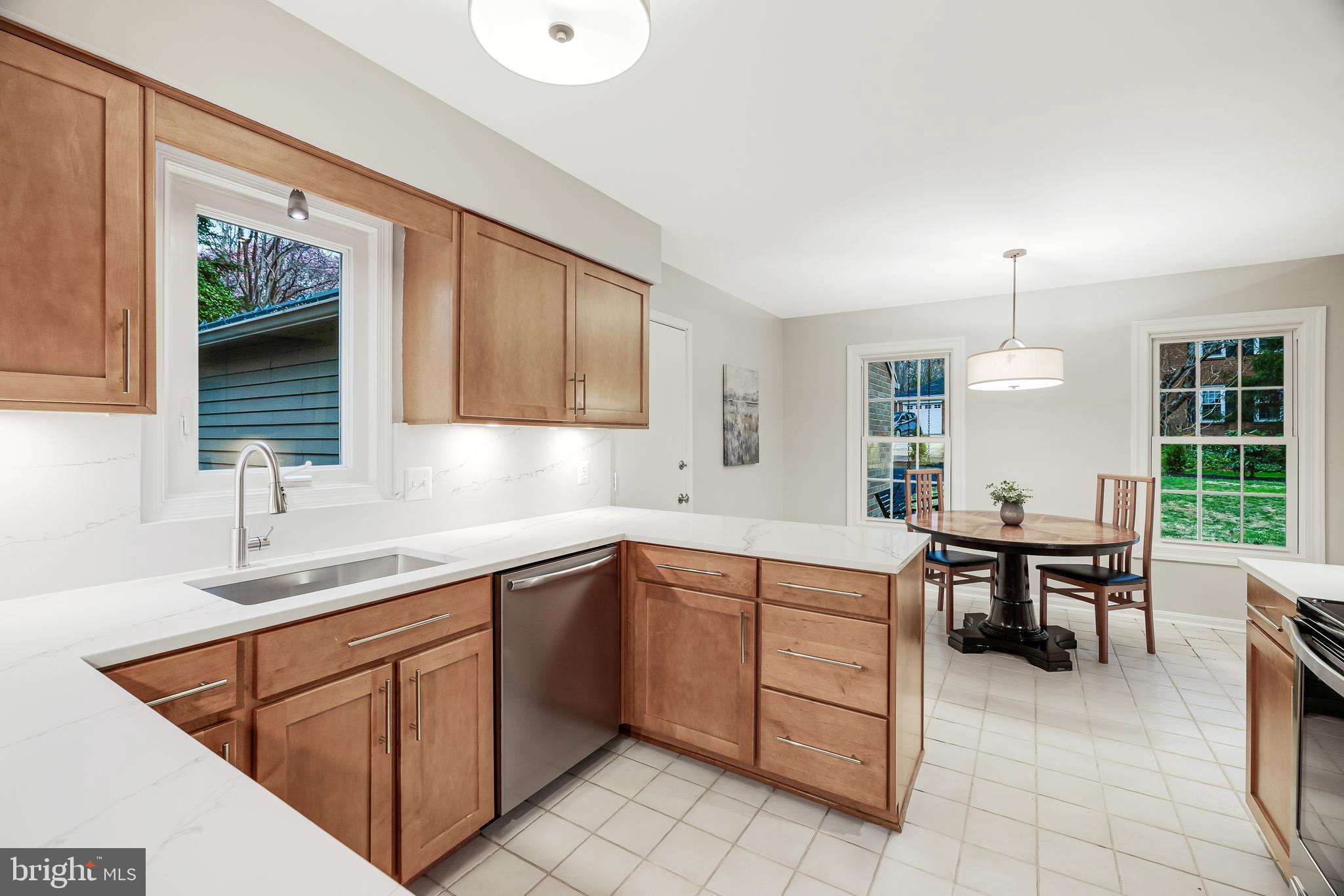 FOX MILL WOODS - Residential