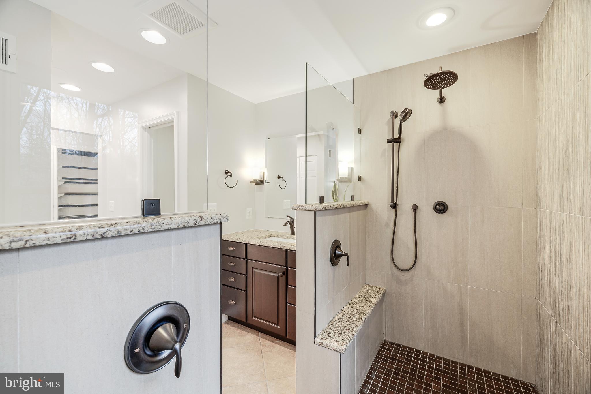 FOX MILL WOODS - Residential