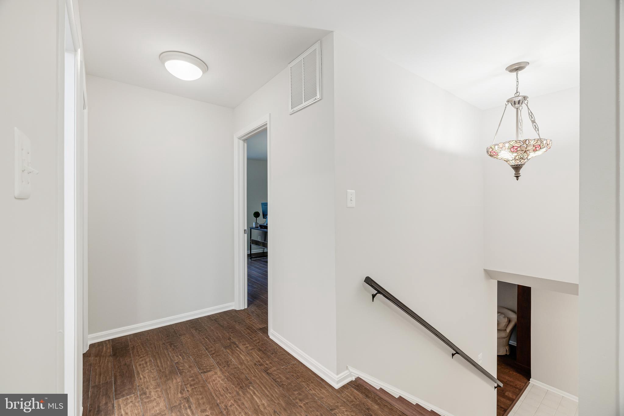 FOX MILL WOODS - Residential