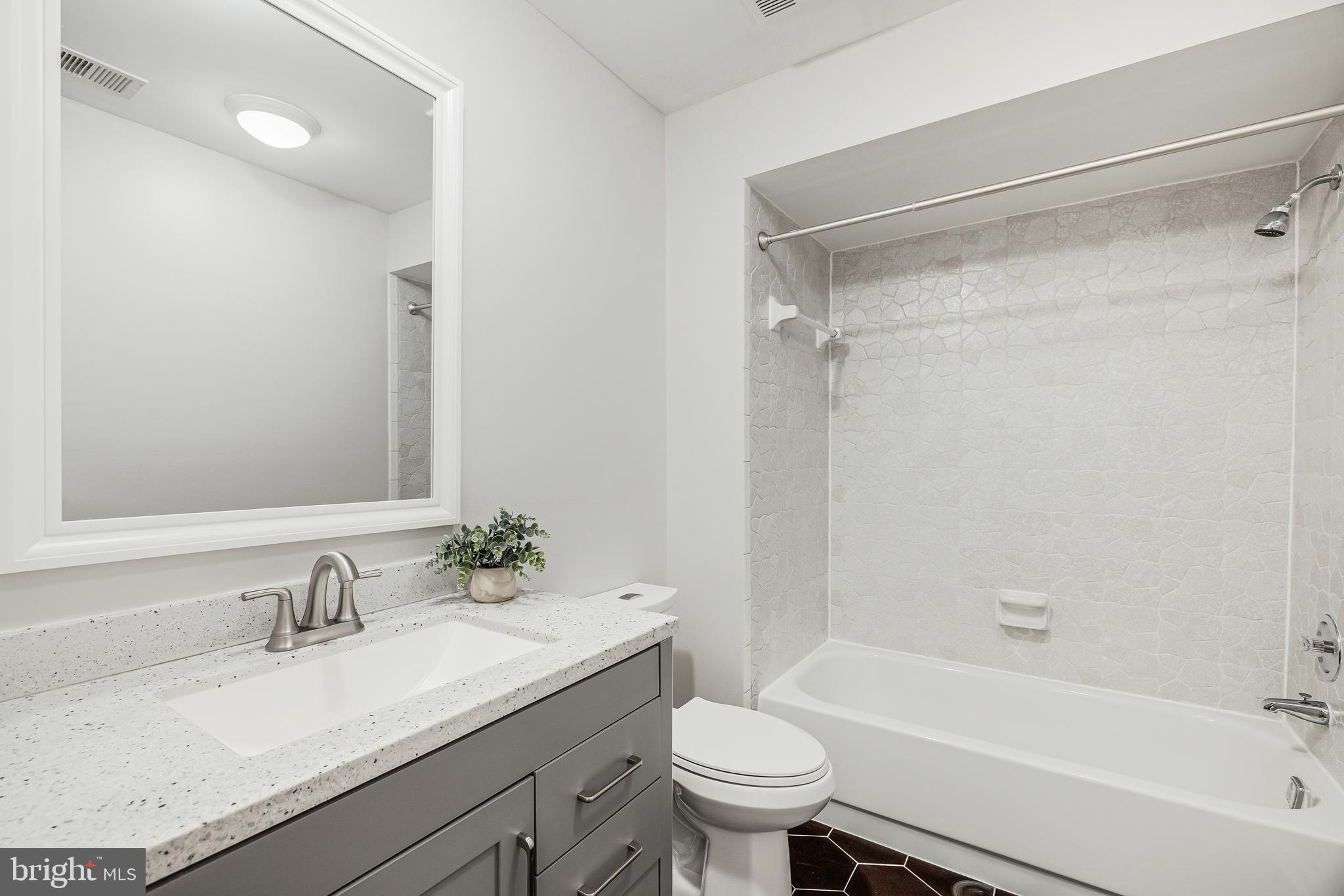 FOX MILL WOODS - Residential