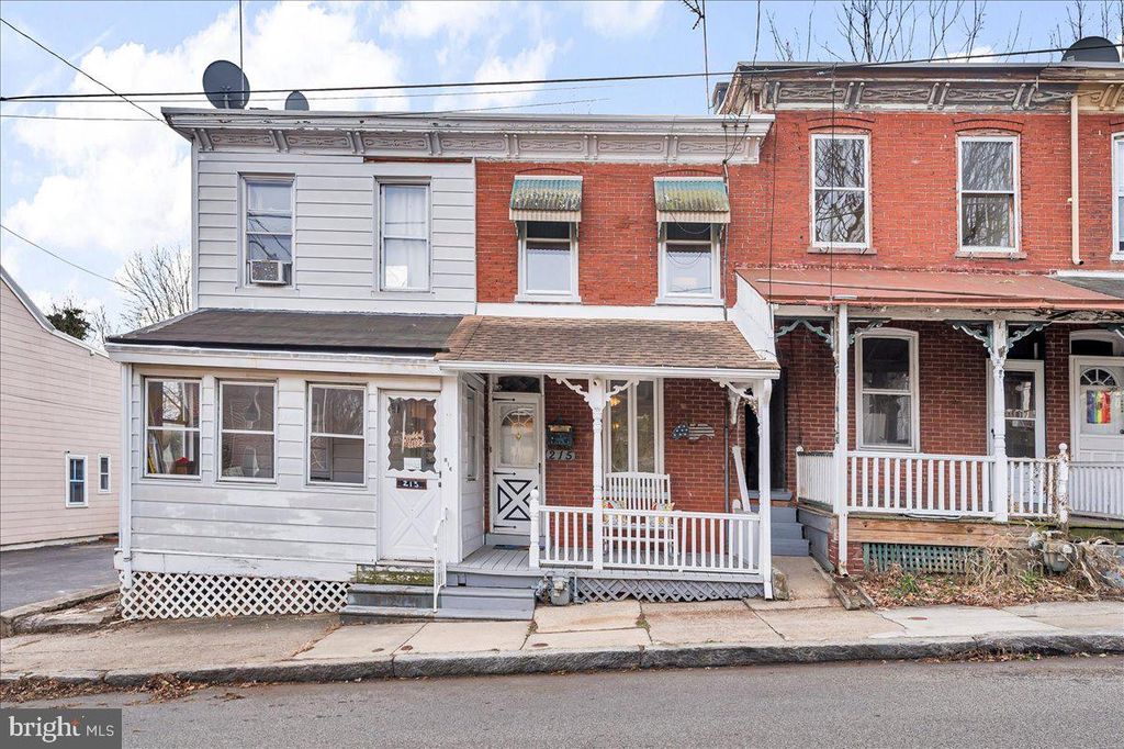 Photo of 215 8th Street, BROOKHAVEN, PA 19015 (MLS # PADE2104950)