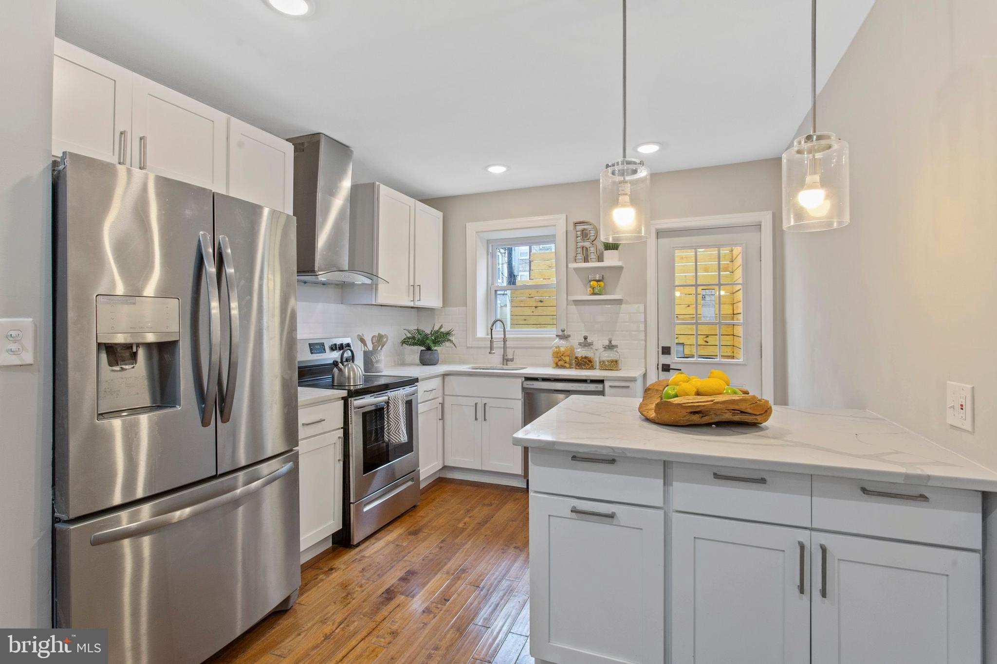 PASSYUNK SQUARE - Residential