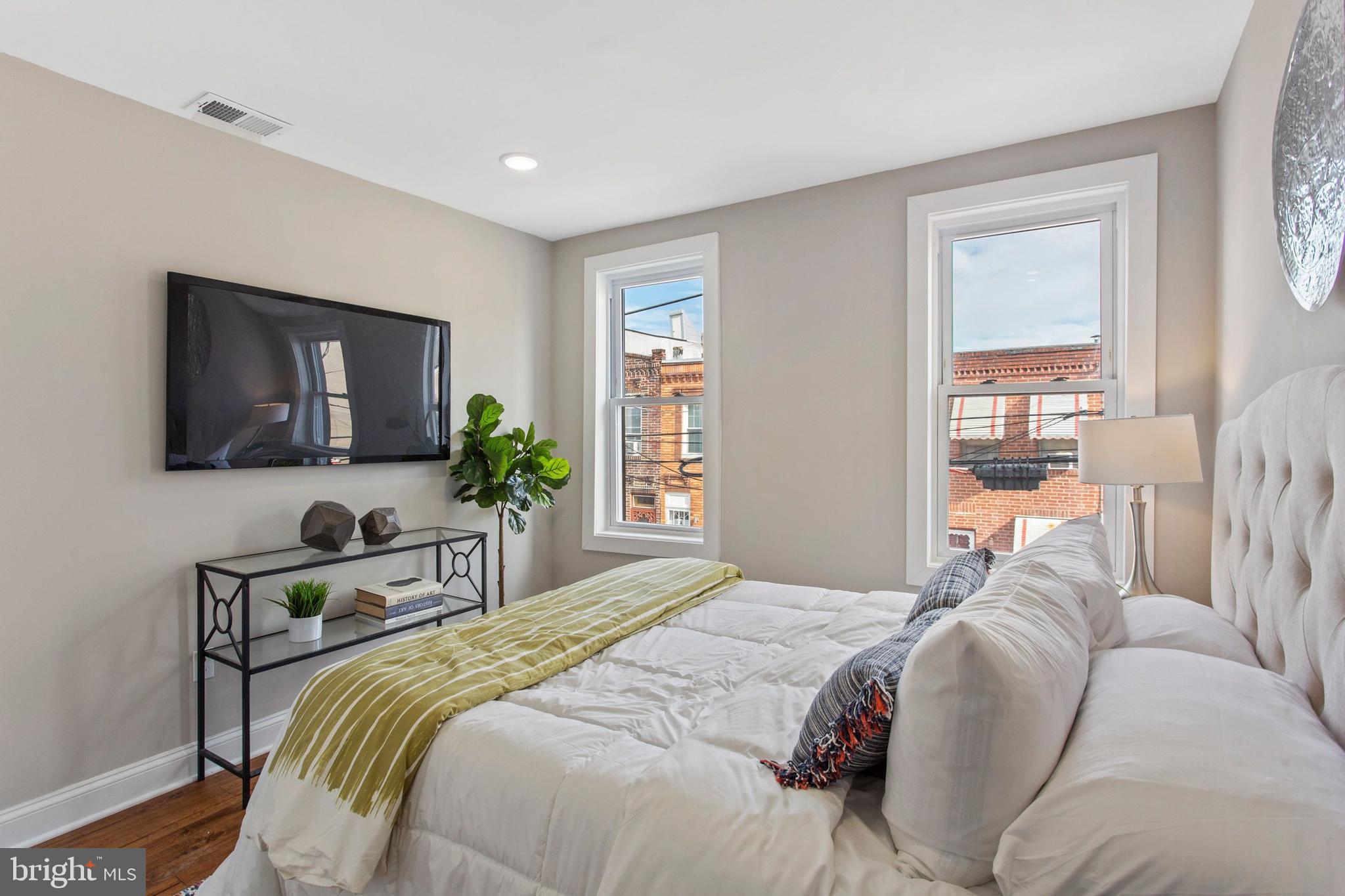 PASSYUNK SQUARE - Residential