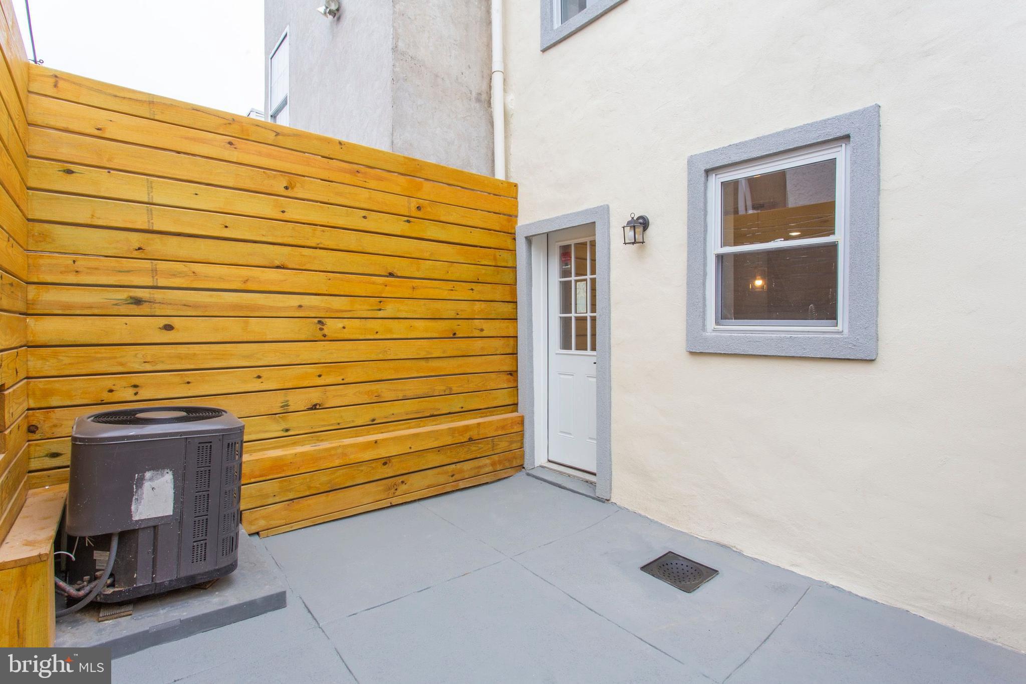 PASSYUNK SQUARE - Residential