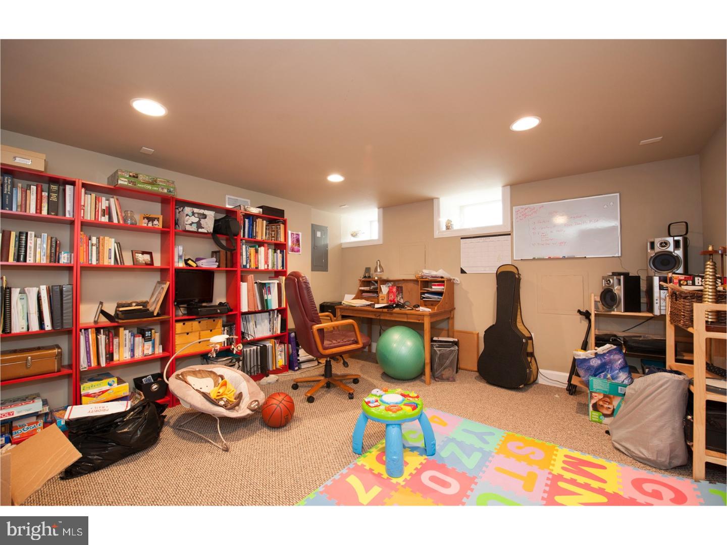 POINT BREEZE - Residential
