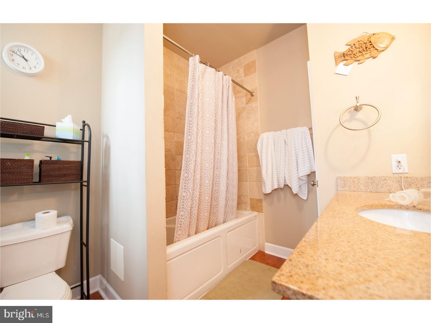 POINT BREEZE - Residential