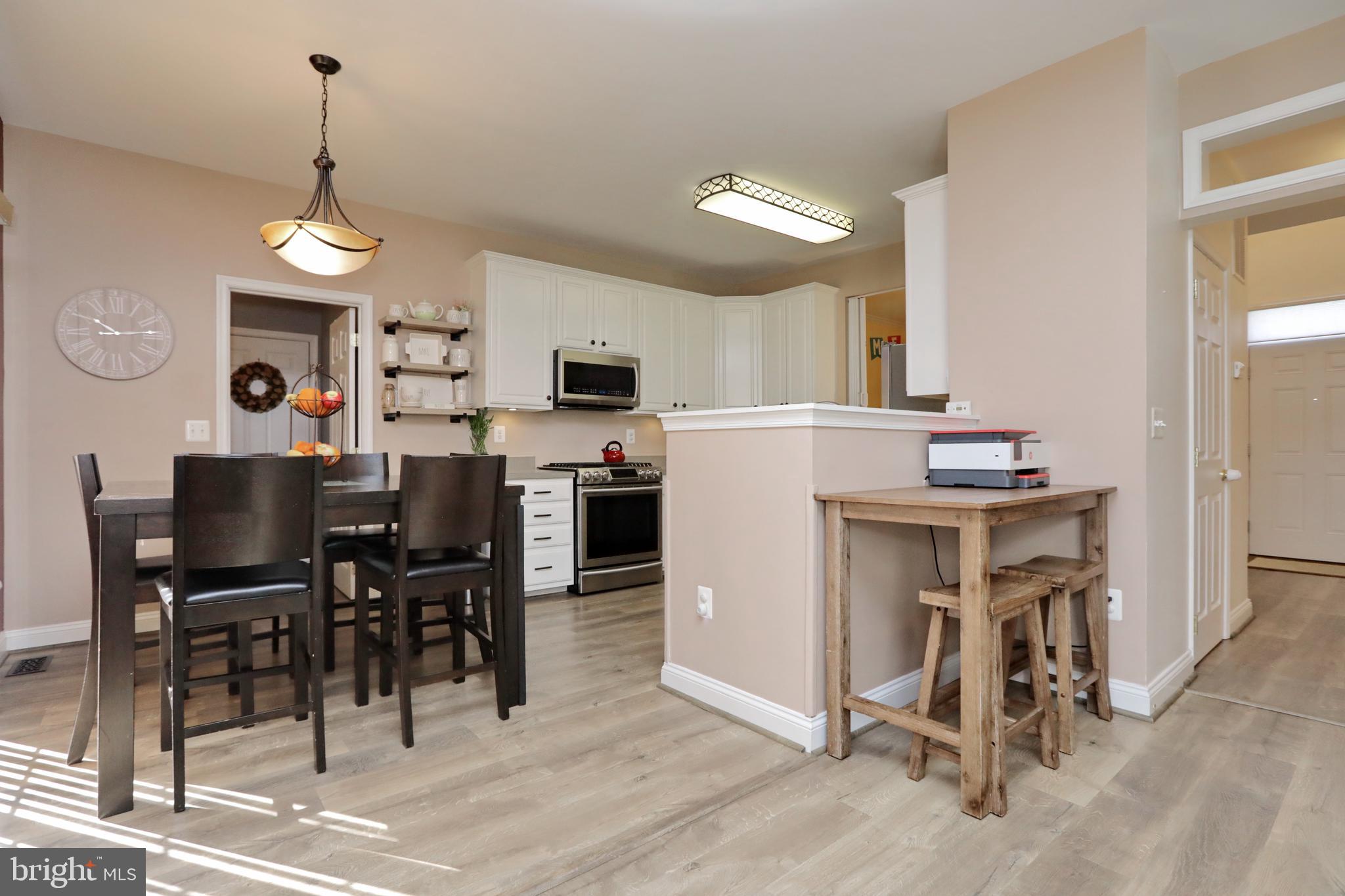 WESTBURY PUB - Residential