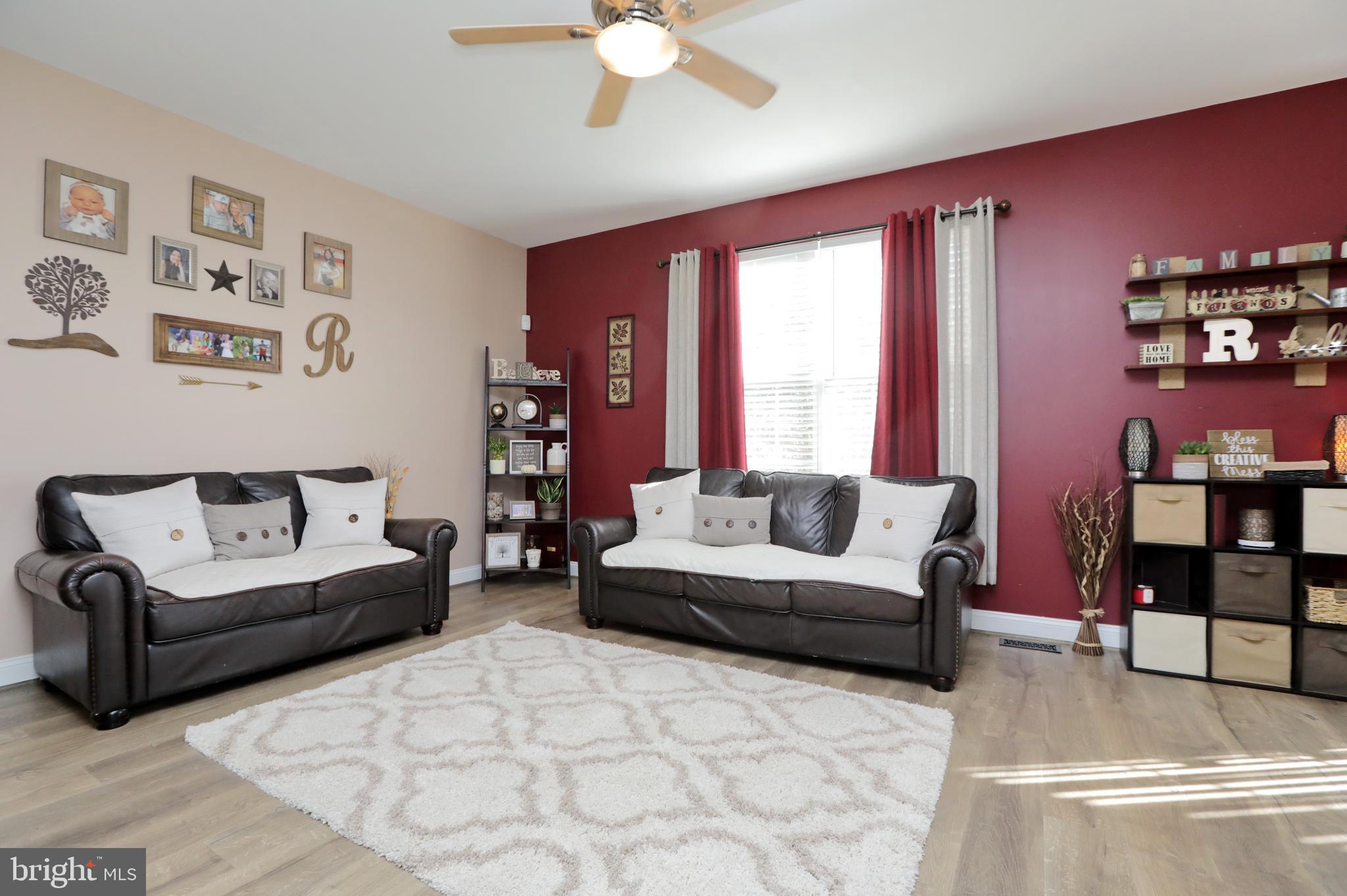 WESTBURY PUB - Residential