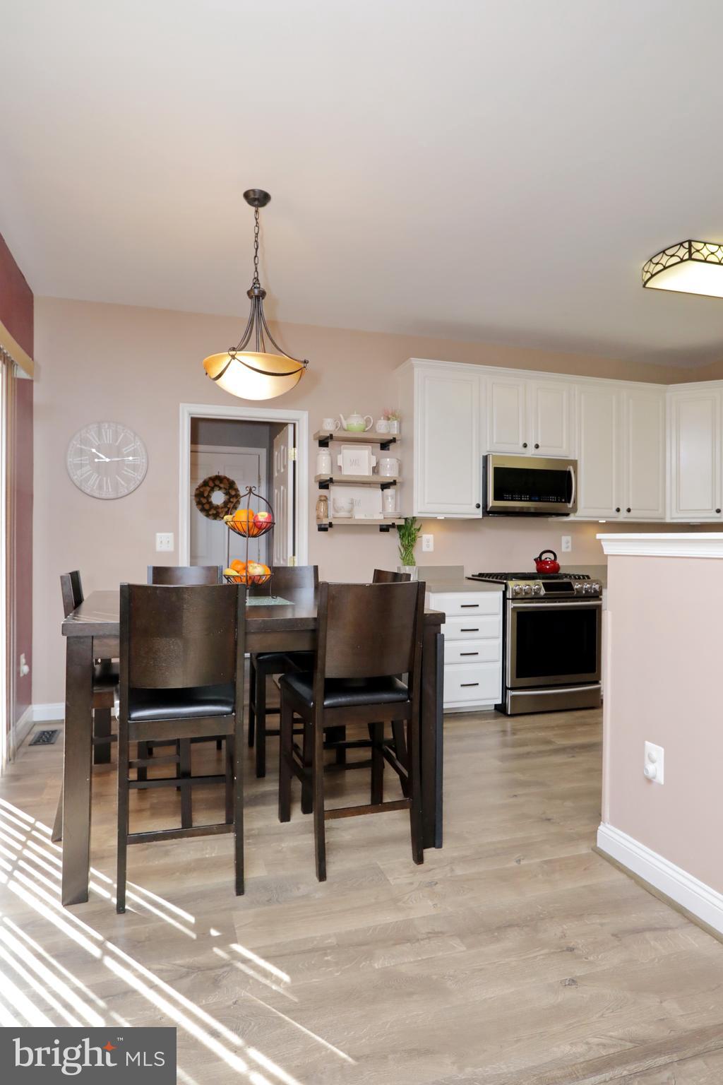 WESTBURY PUB - Residential