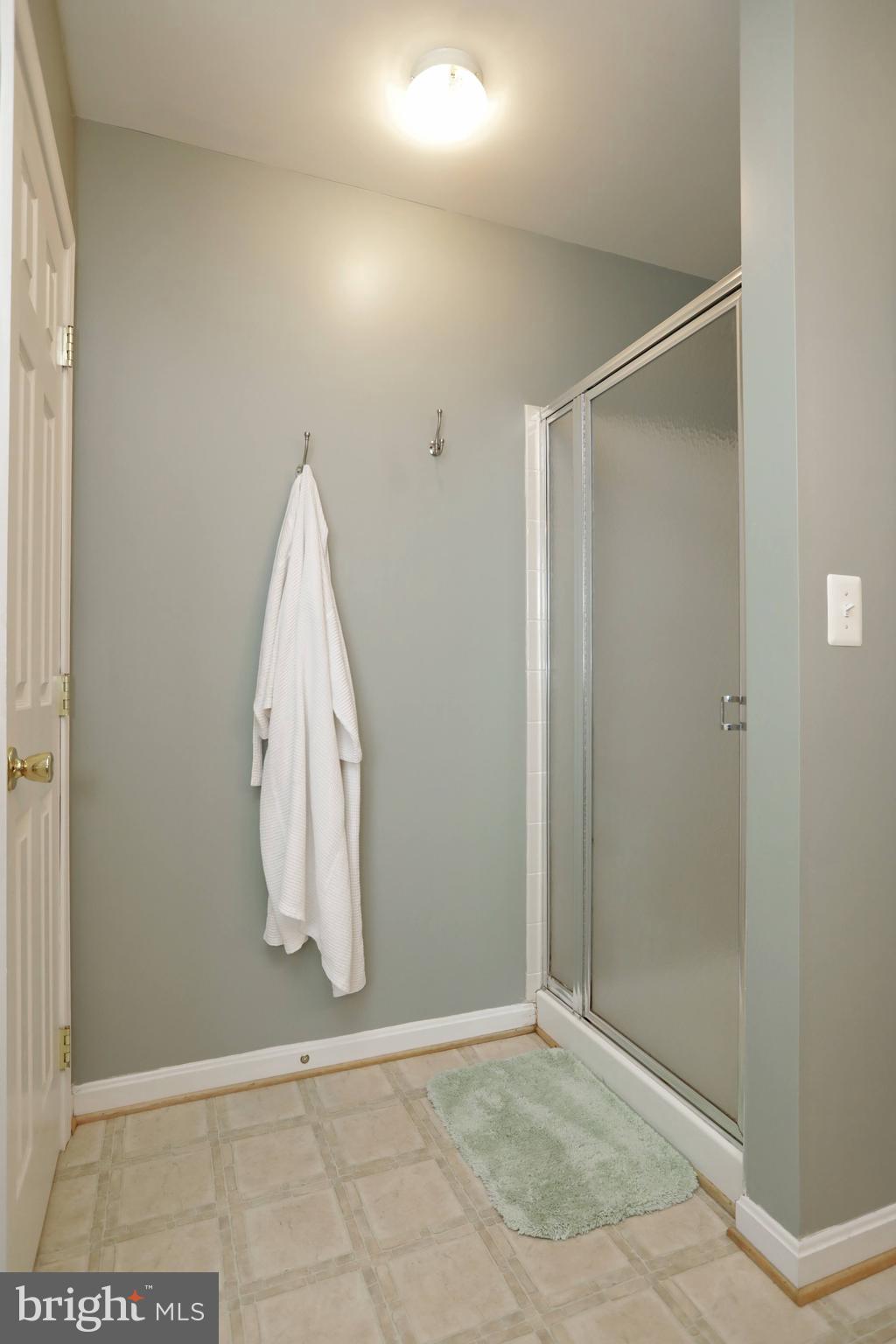 WESTBURY PUB - Residential