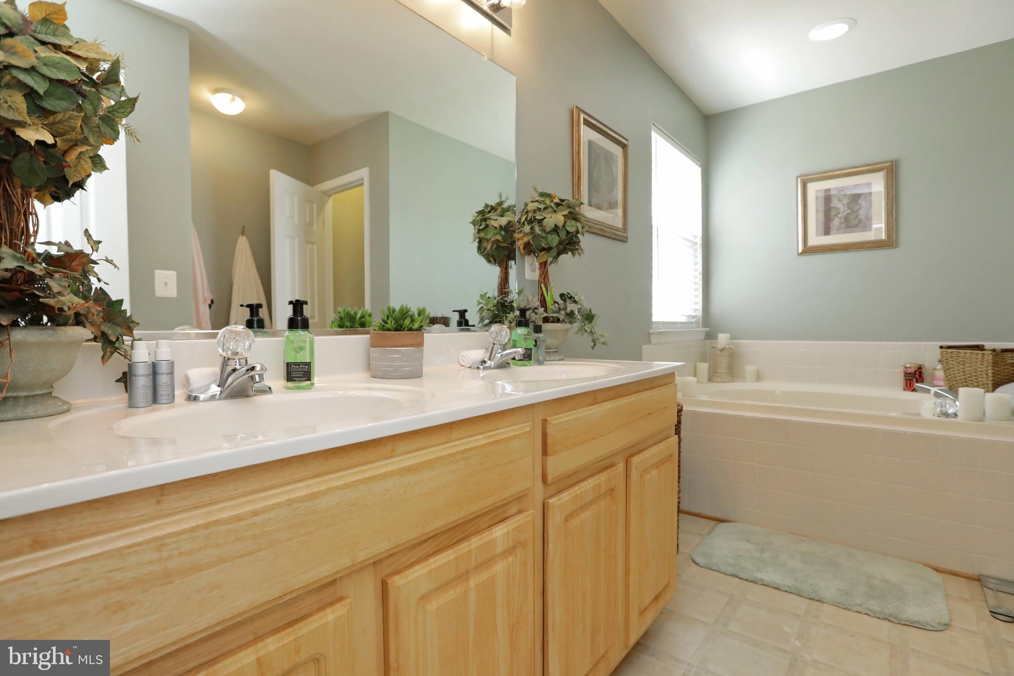 WESTBURY PUB - Residential