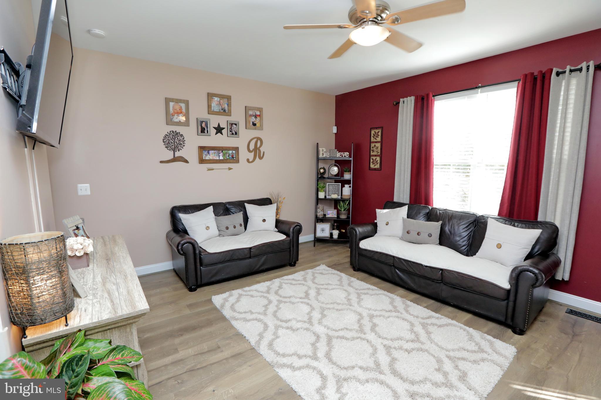 WESTBURY PUB - Residential