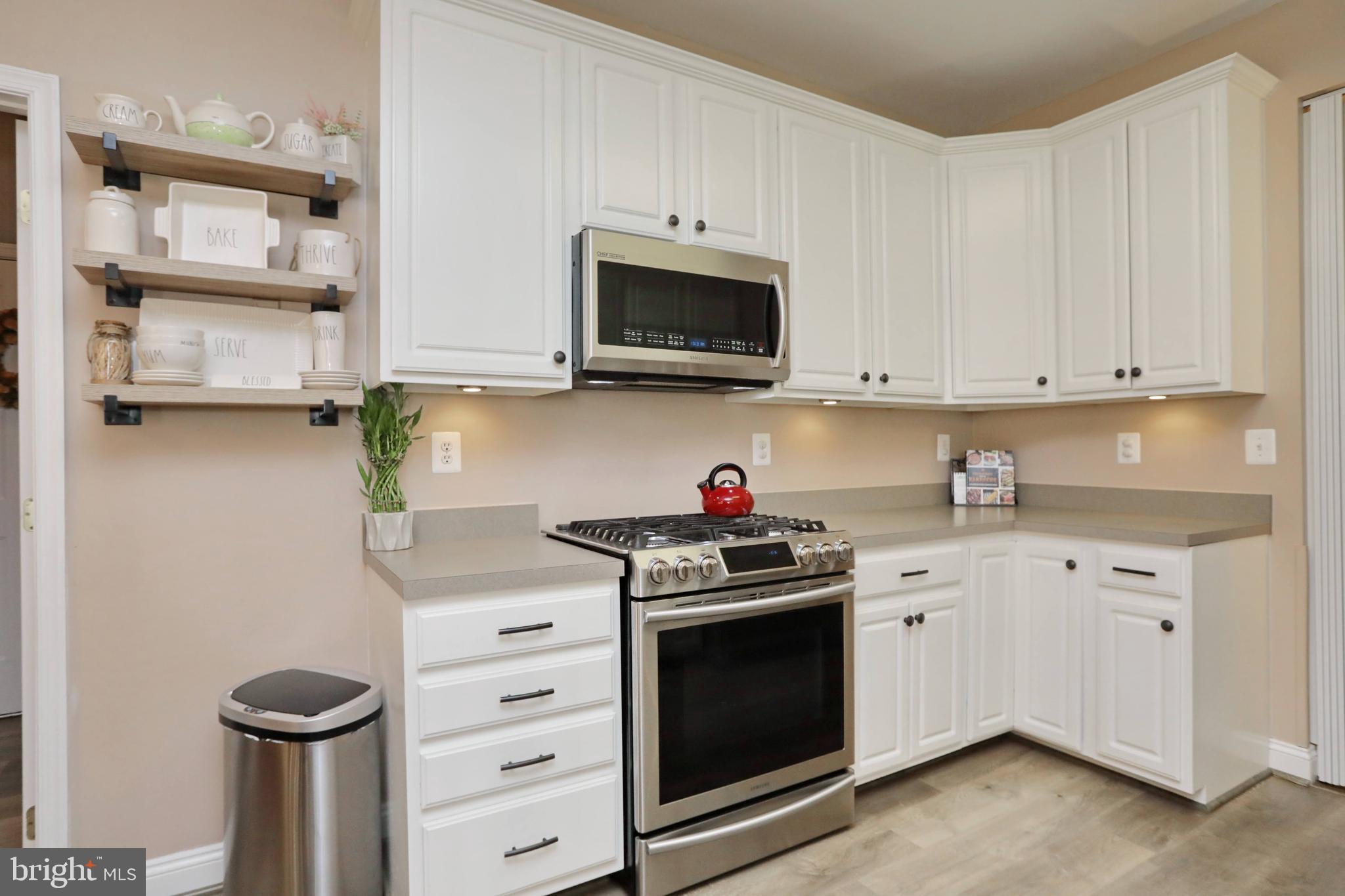 WESTBURY PUB - Residential