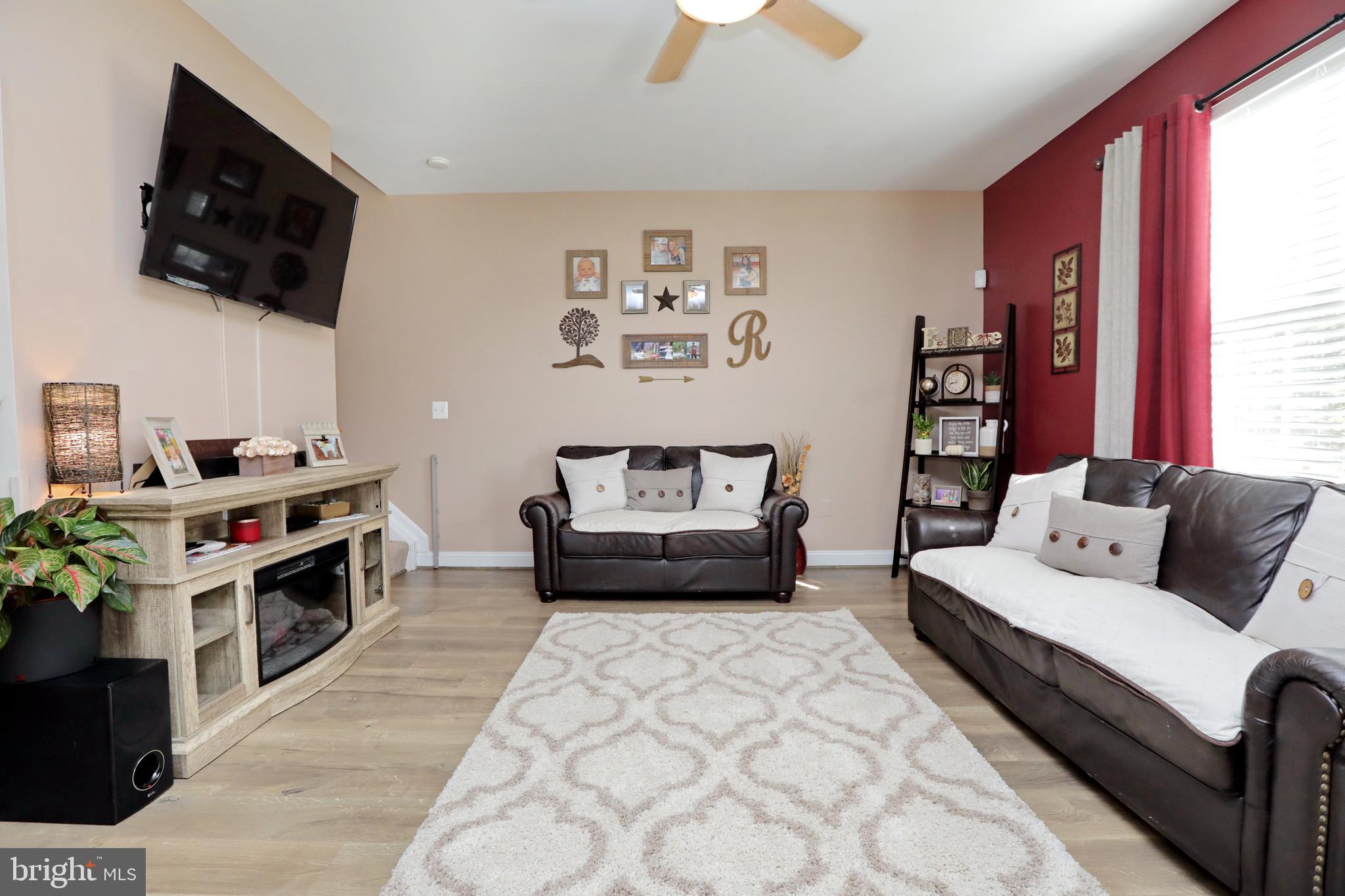 WESTBURY PUB - Residential