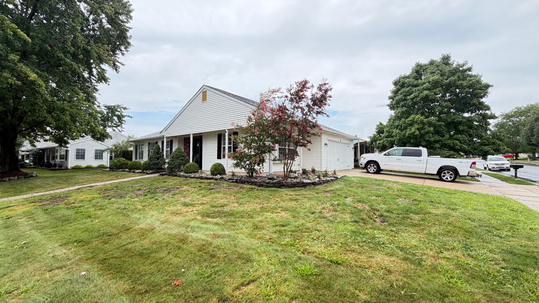 2 WINDMILL COURT